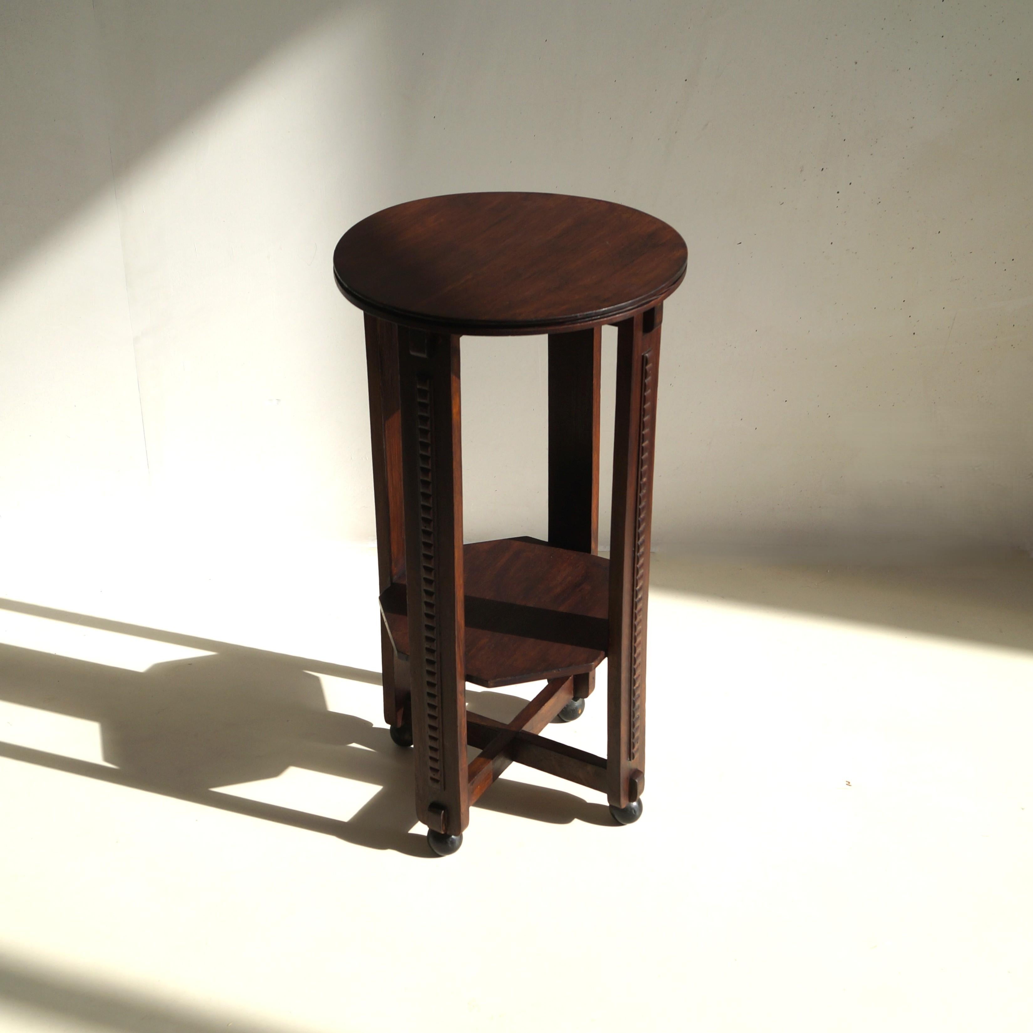 Dutch Art Deco Amsterdam School pedestal table, 1920s For Sale 3