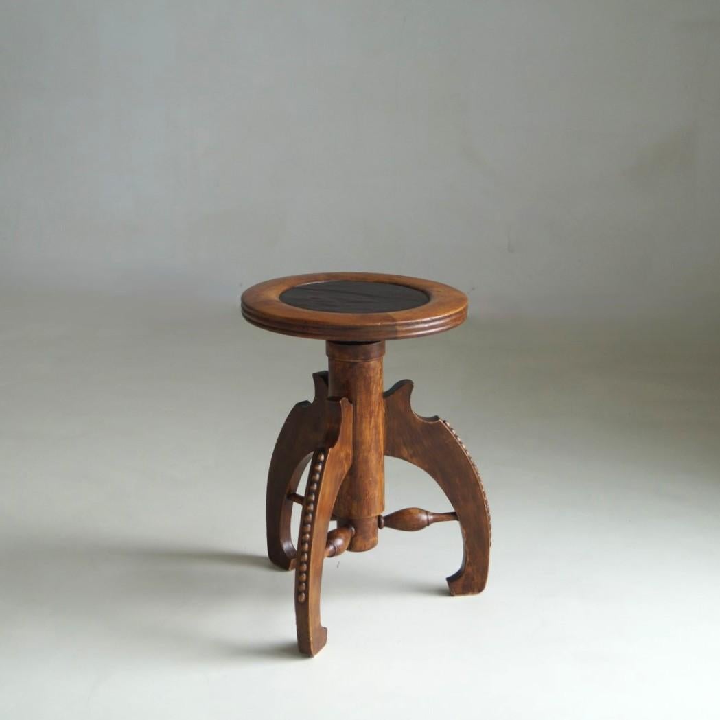 Tabouret de piano Art déco hollandais de l'école d'Amsterdam avec un design sculptural, années 1920 en vente 2