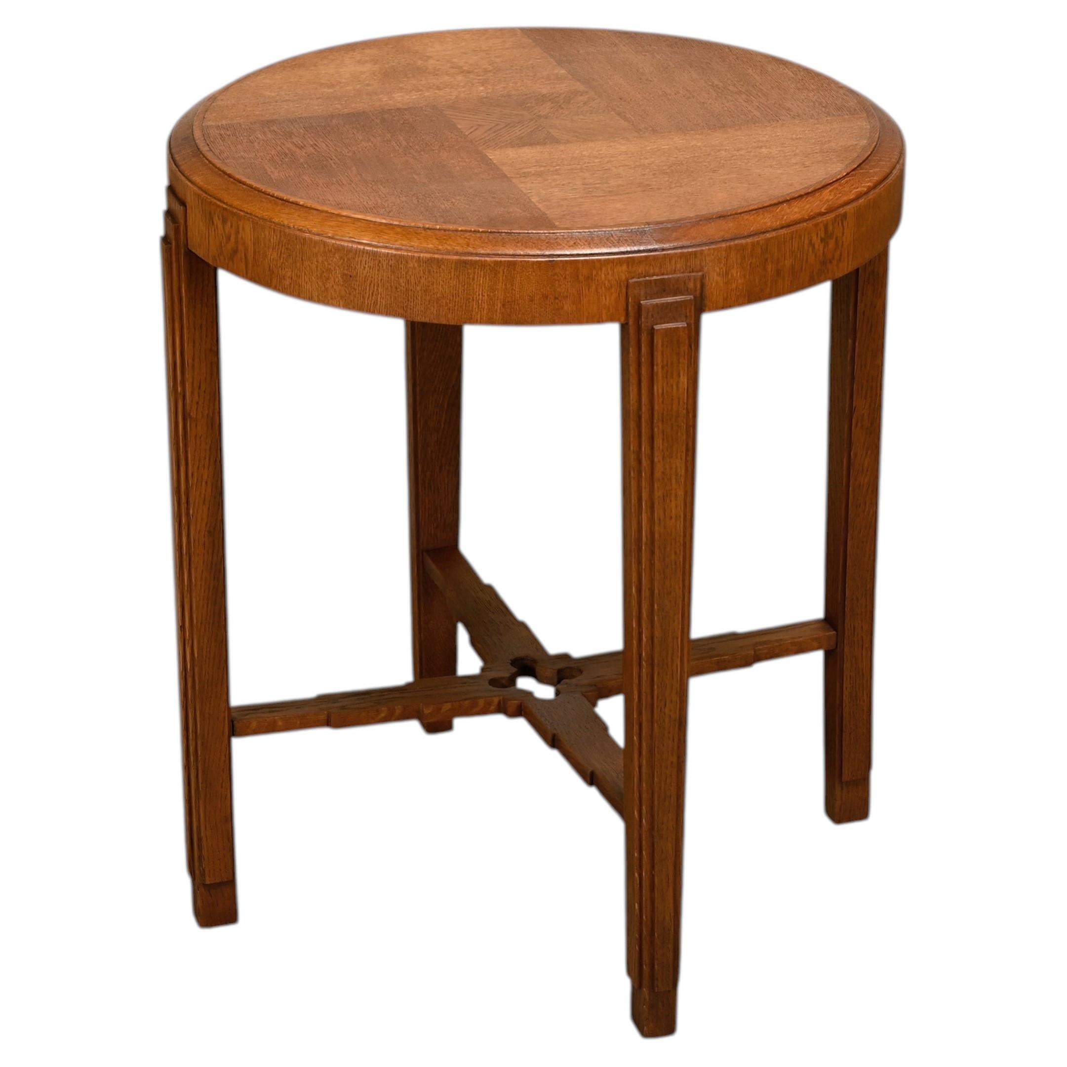 Mesita auxiliar de estilo Art Déco holandés de la Escuela de Ámsterdam, de roble macizo y chapado, década de 1930