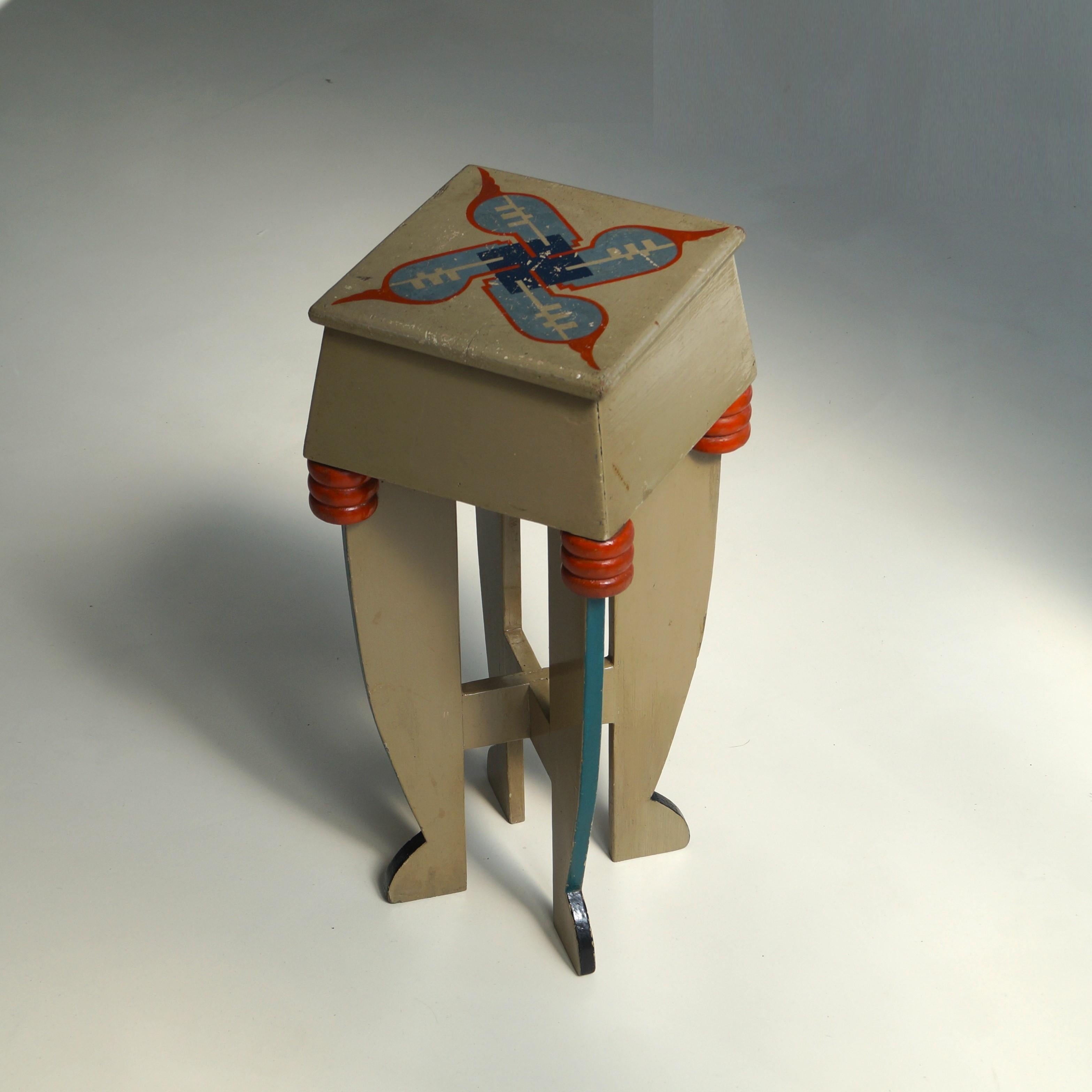 Hand-Crafted Dutch Art Deco Amsterdam School small pedestal table in original paint, 1920s