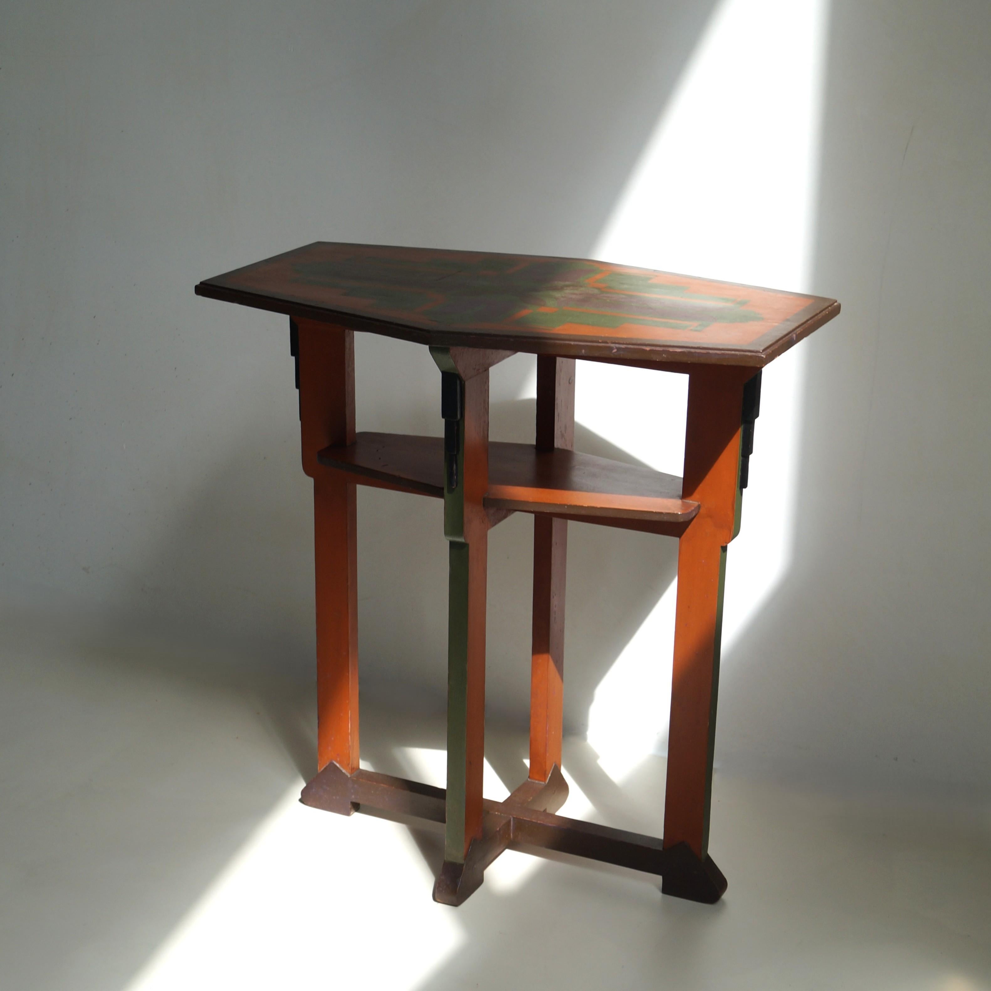 Dutch Art Deco Amsterdam School table in its original paint, 1920s en venta 2