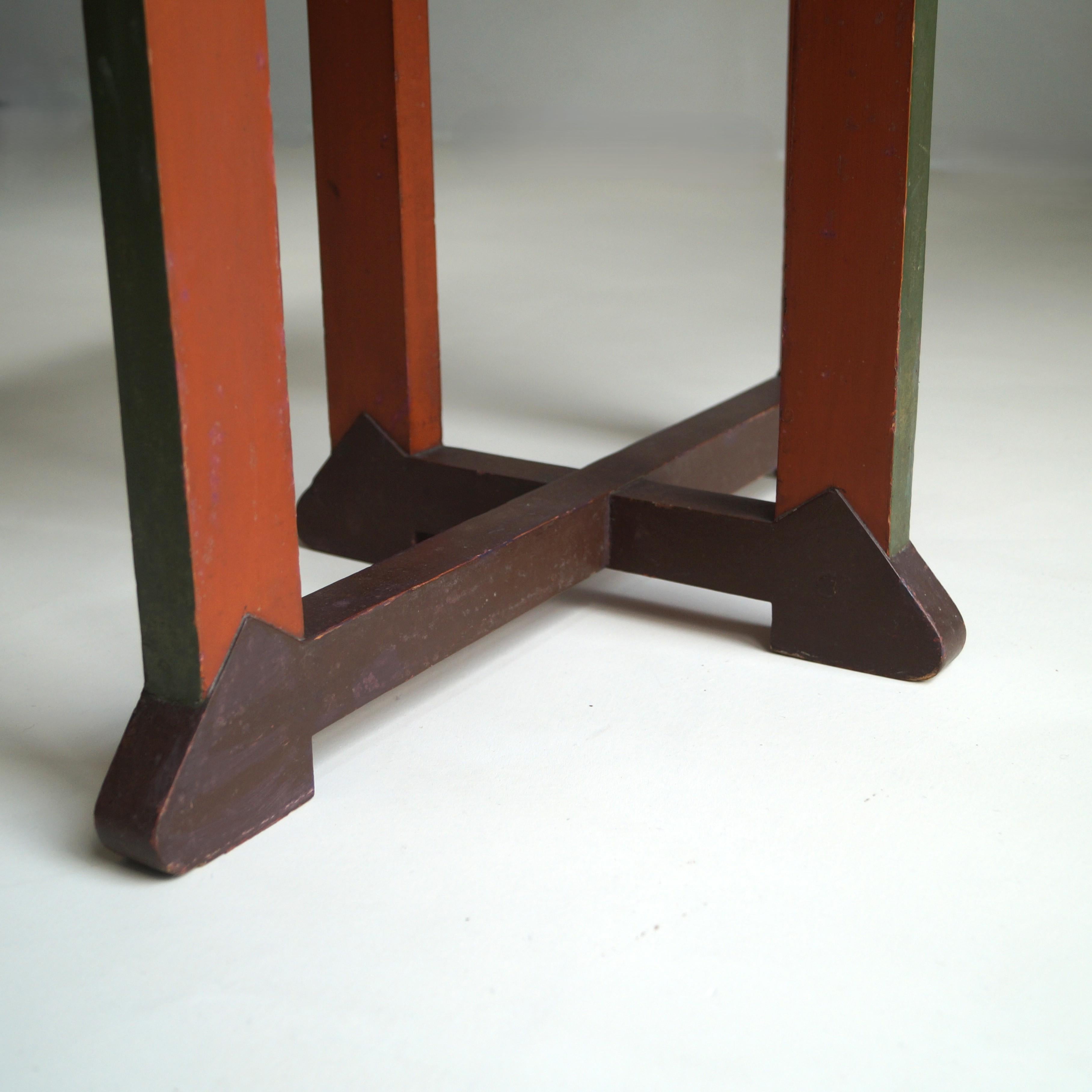 Dutch Art Deco Amsterdam School table in its original paint, 1920s en venta 9