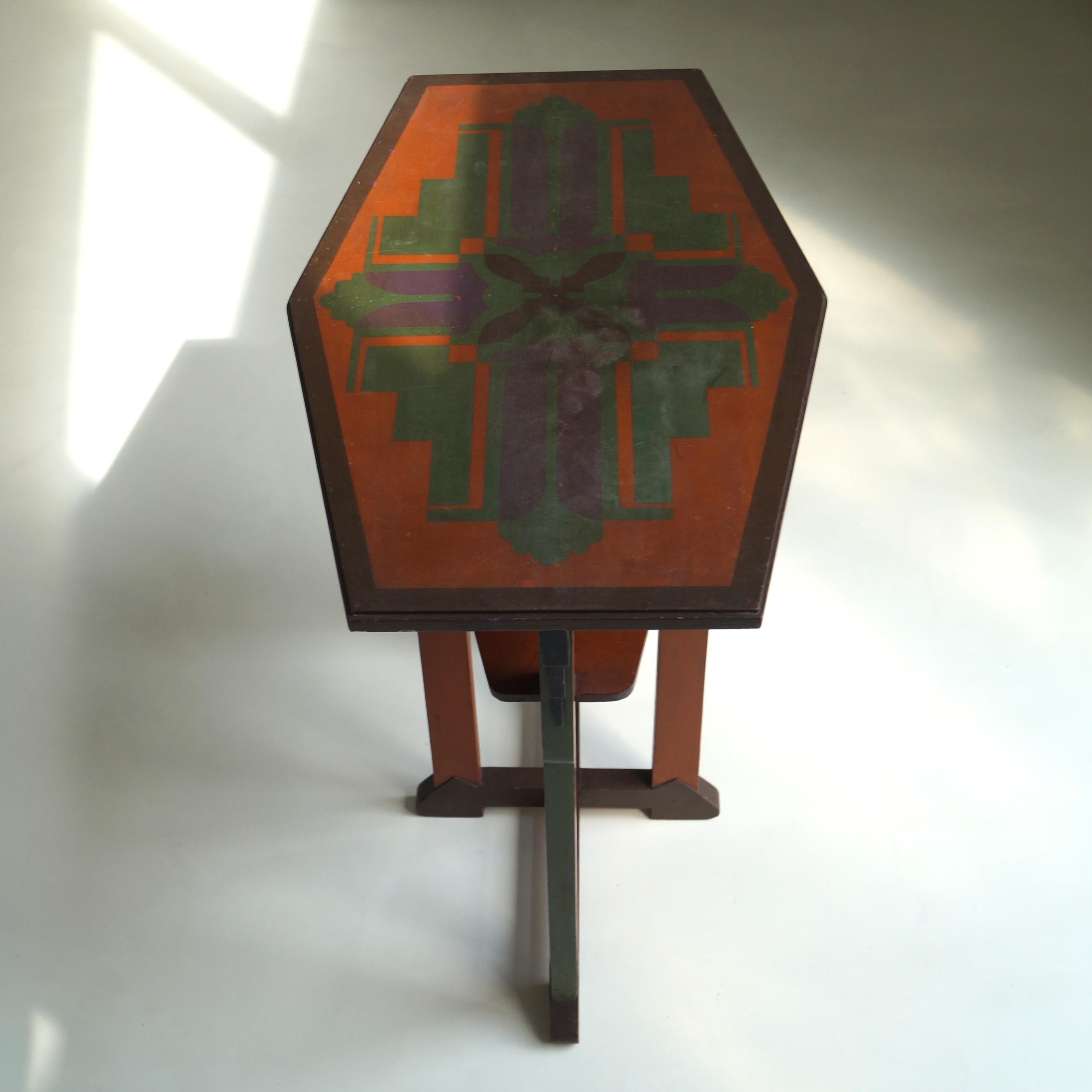 Dutch Art Deco Amsterdam School table in its original paint, 1920s en venta 1