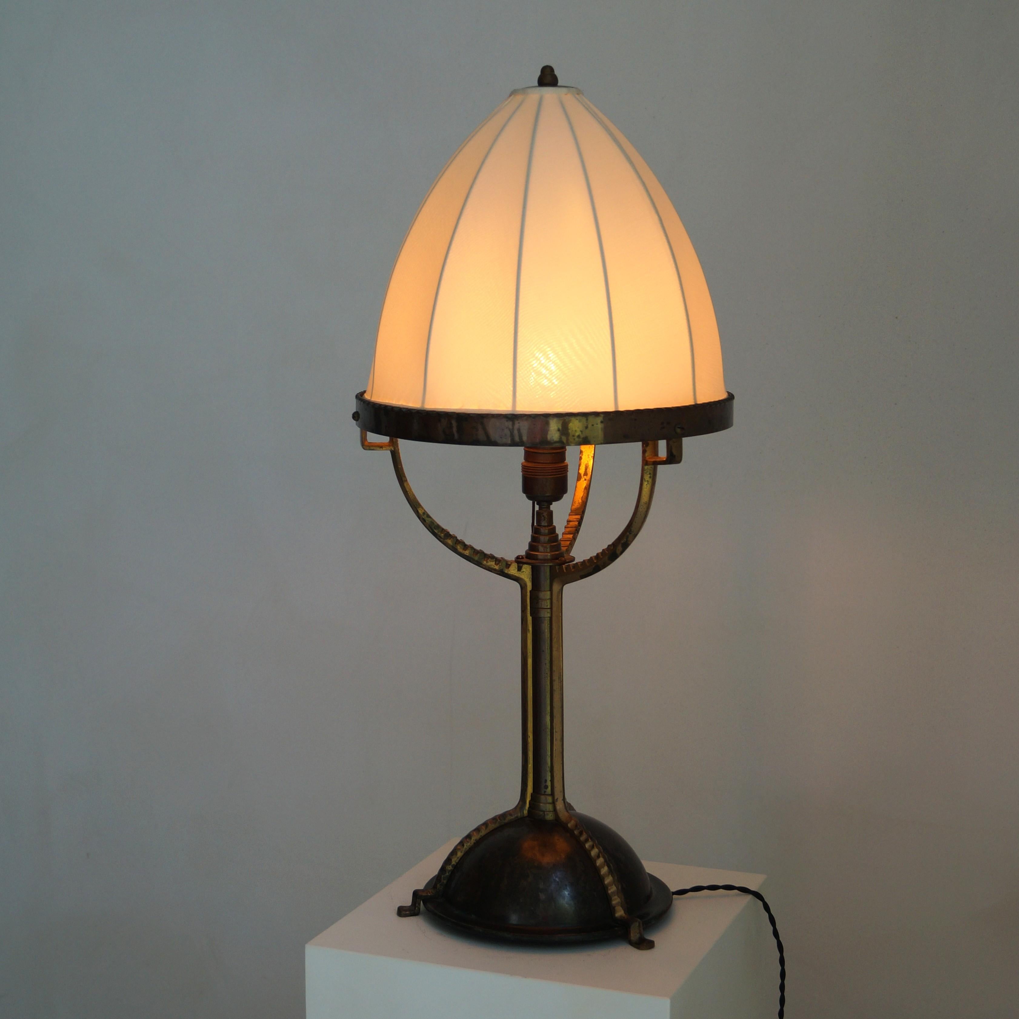 Lámpara de sobremesa holandesa Art Déco de la Escuela de Ámsterdam de Winkelman & Van der Bijl, años 20 en venta 4