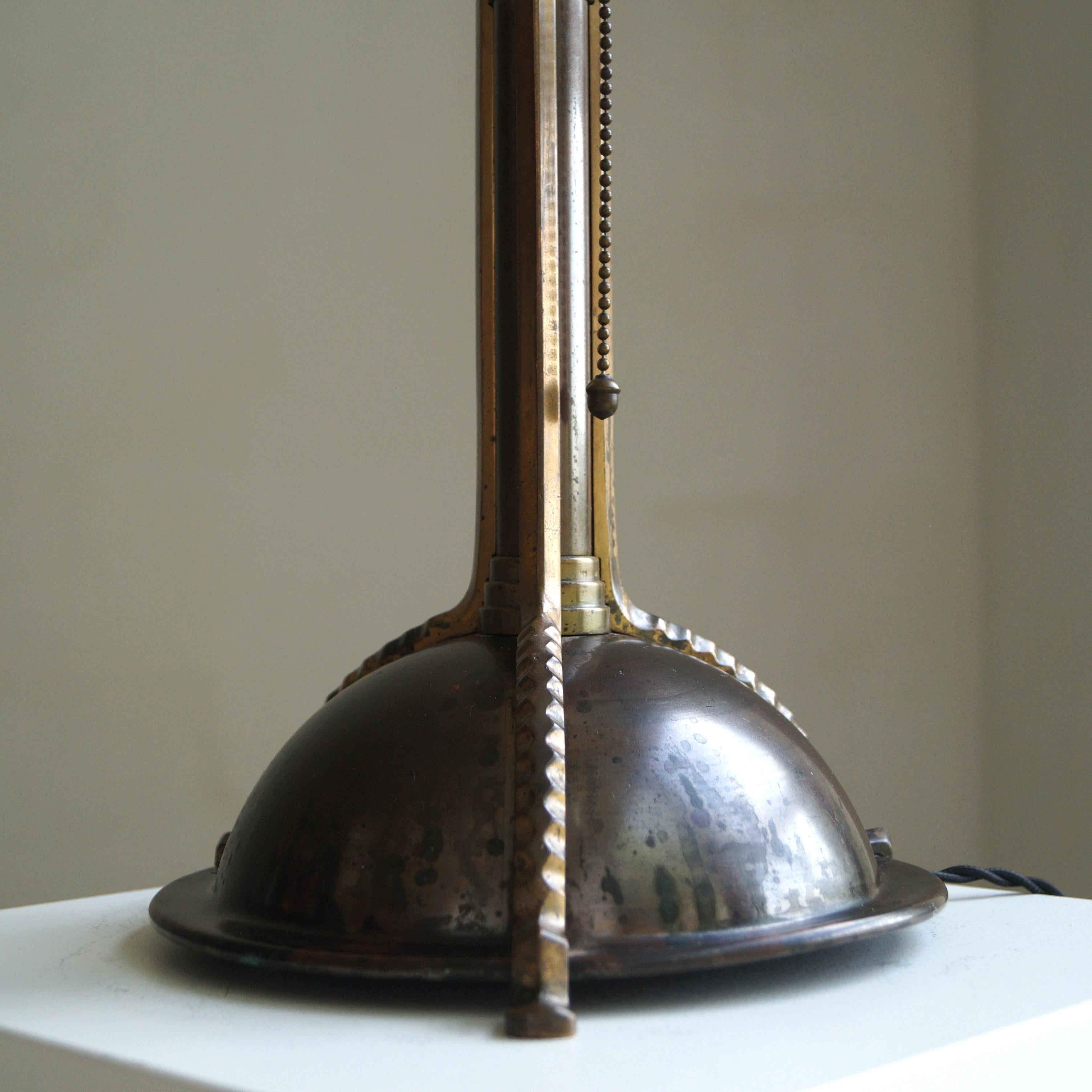 Lámpara de sobremesa holandesa Art Déco de la Escuela de Ámsterdam de Winkelman & Van der Bijl, años 20 en venta 9