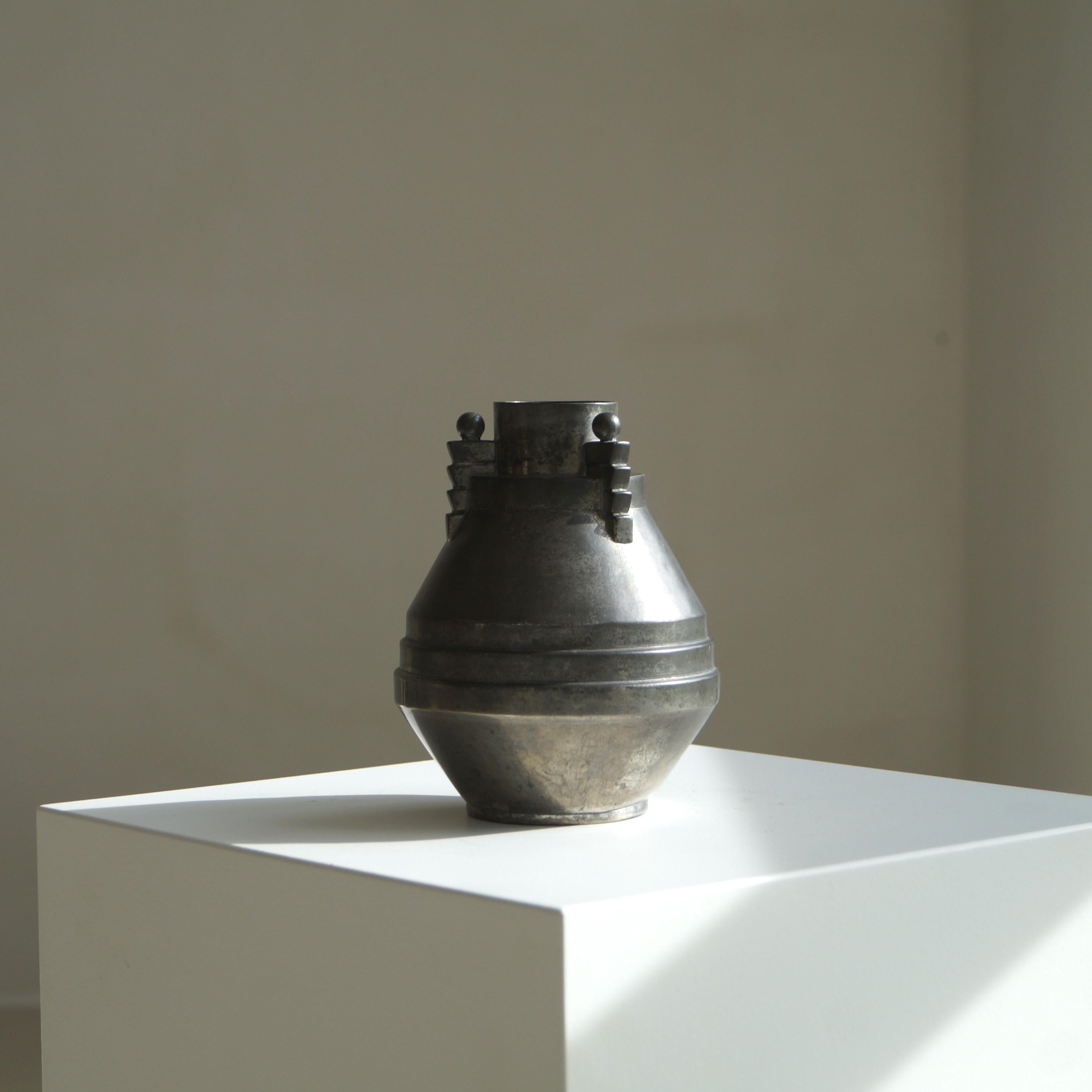 Dutch Art Deco Amsterdam School vase by Daalderop, 1920s 2