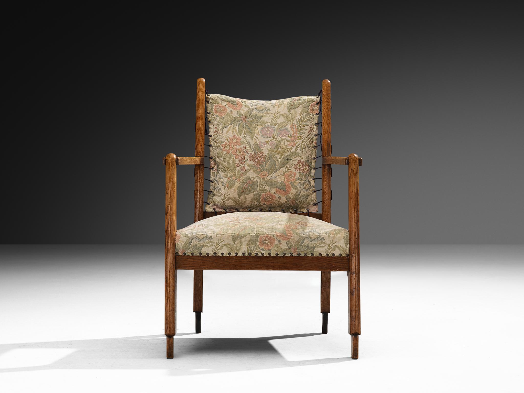 Sillón Art Decó holandés de roble macizo y encaje en venta 2