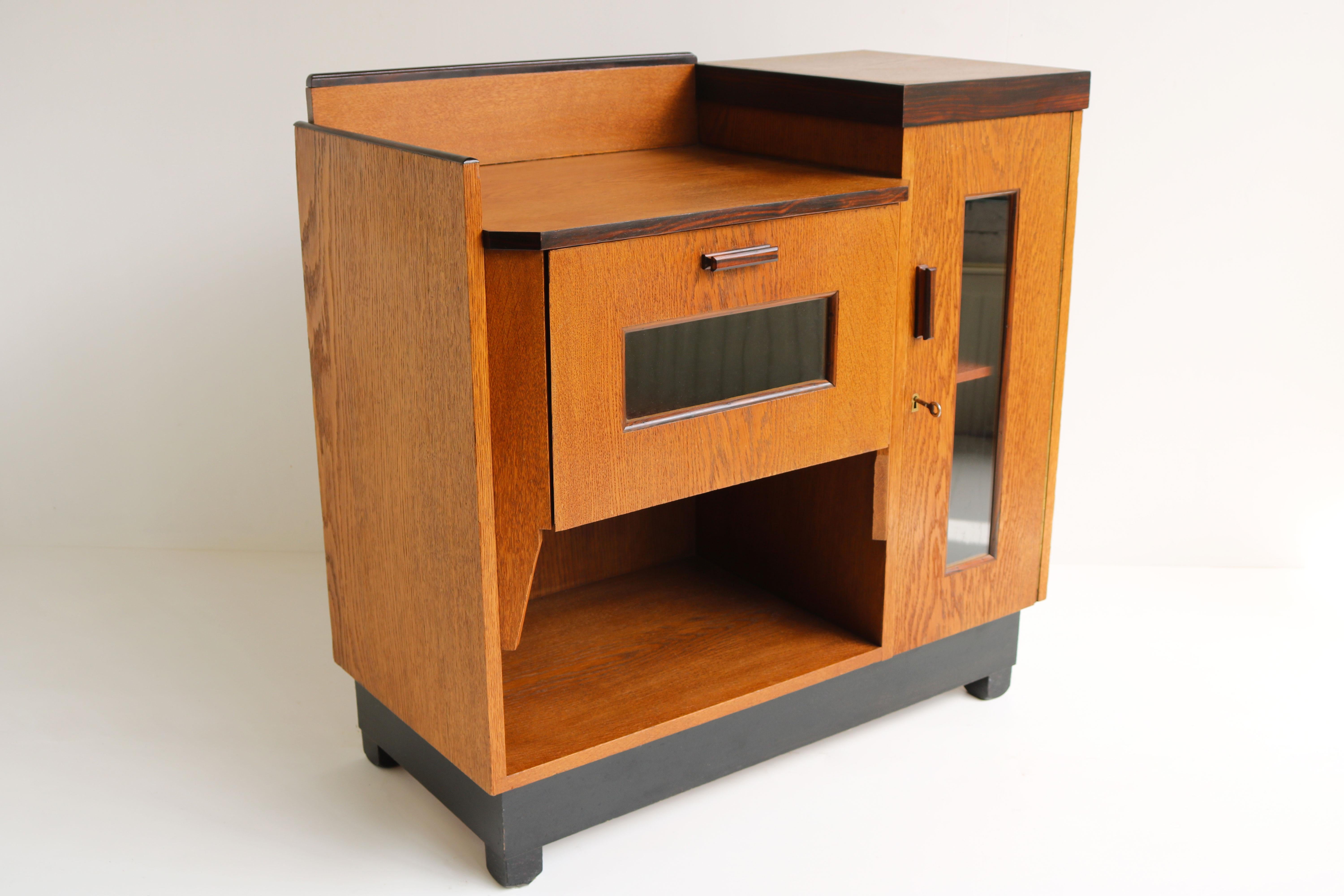 Early 20th Century Dutch Art Deco Design by P.E.L Izeren Amsterdam School Tea Cabinet 1920 Oak  For Sale