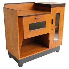 Diseño Art Déco holandés de P.E.L Izeren Armario de té de la Escuela de Ámsterdam 1920 Roble