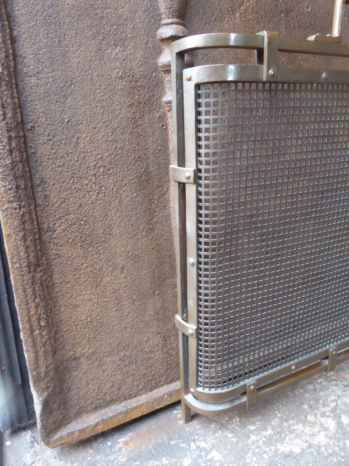 Dutch Art Deco Fireplace Screen In Good Condition In Soest, NL
