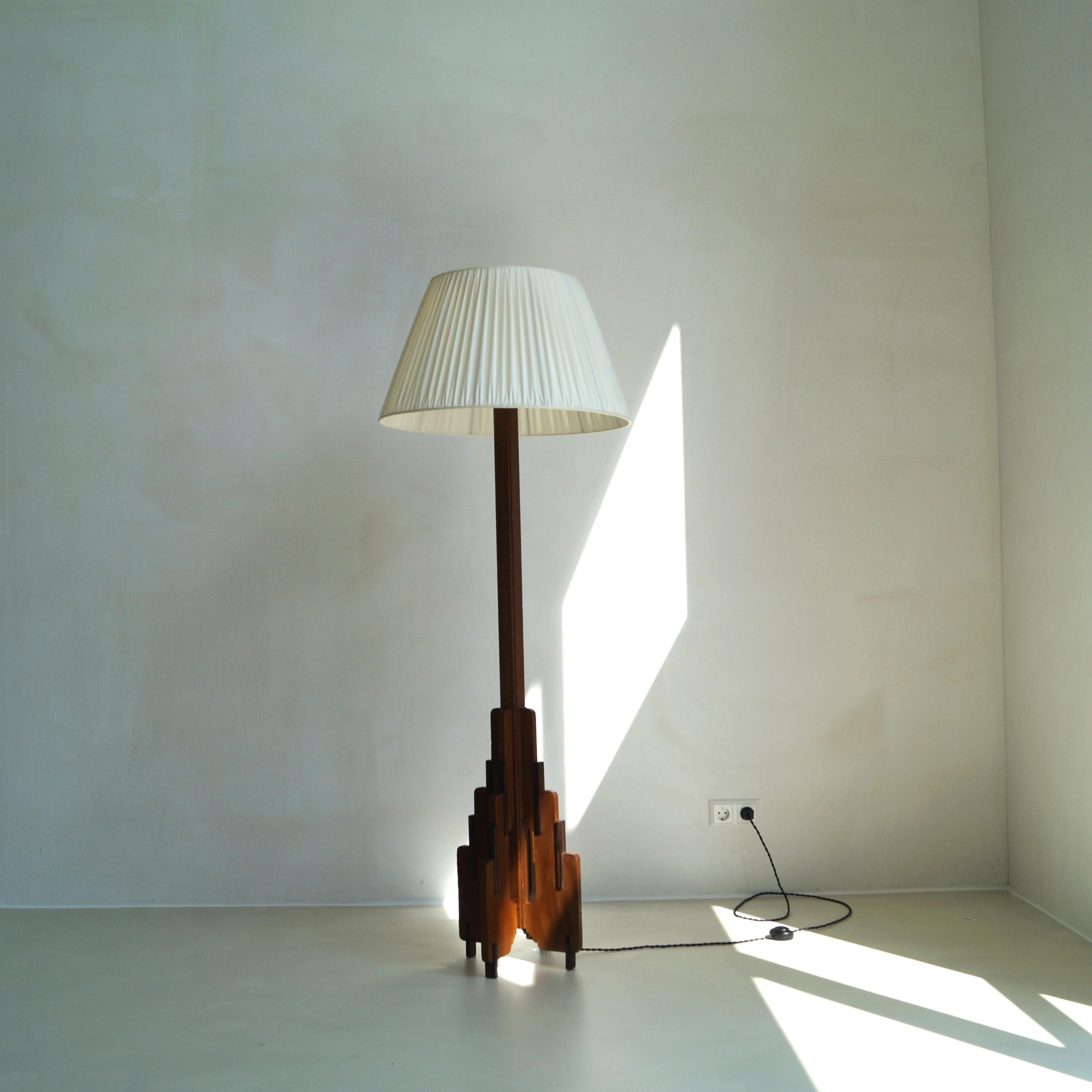 Dutch Art Deco Floor Lamp by P.E.L. Izeren for De Genneper Molen, 1920s 7