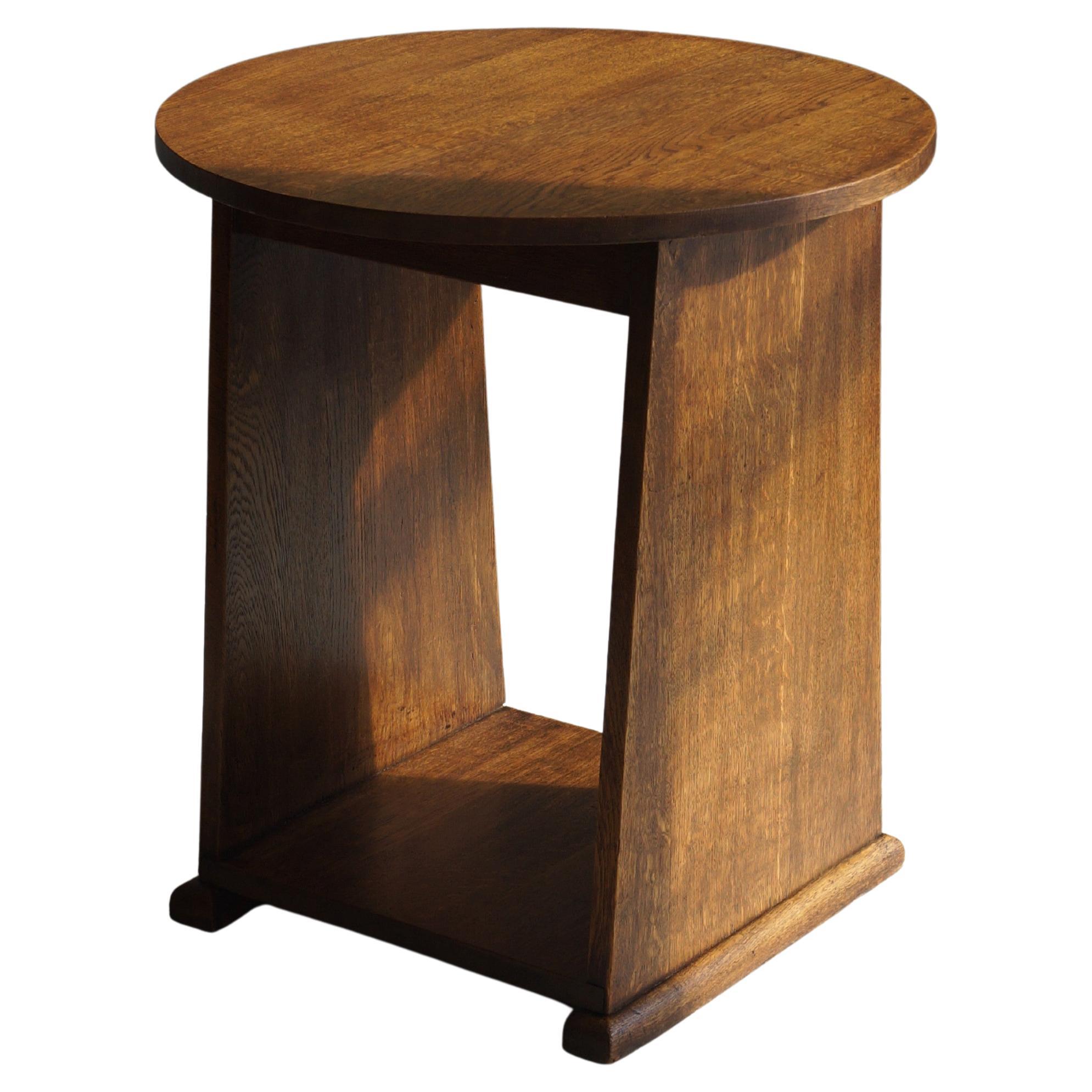 Dutch Art Deco Haagse School modernist side table with a tapering base, 1920s