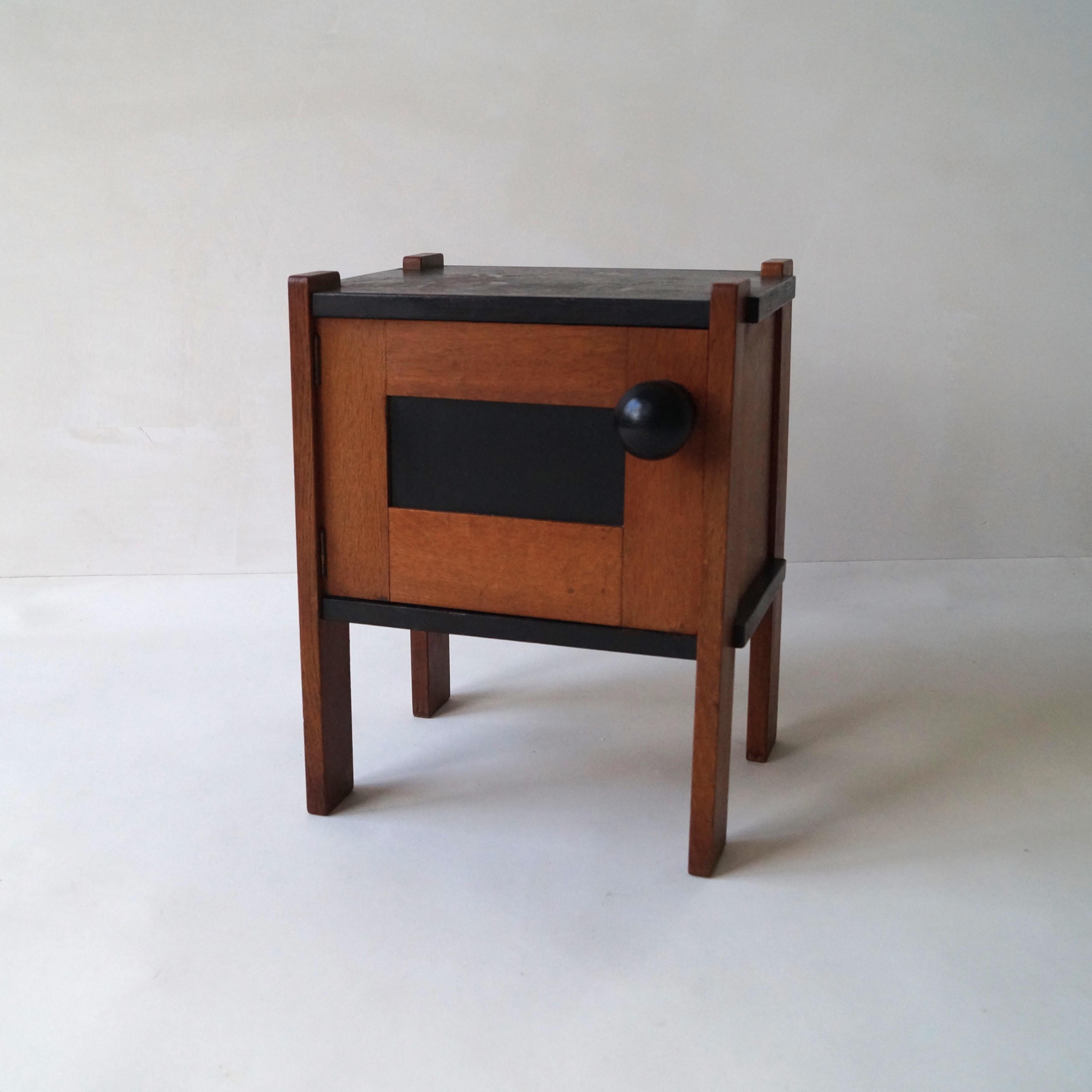 Early 20th Century Dutch Art Deco Haagse School nightstand by Cor Alons, 1920s