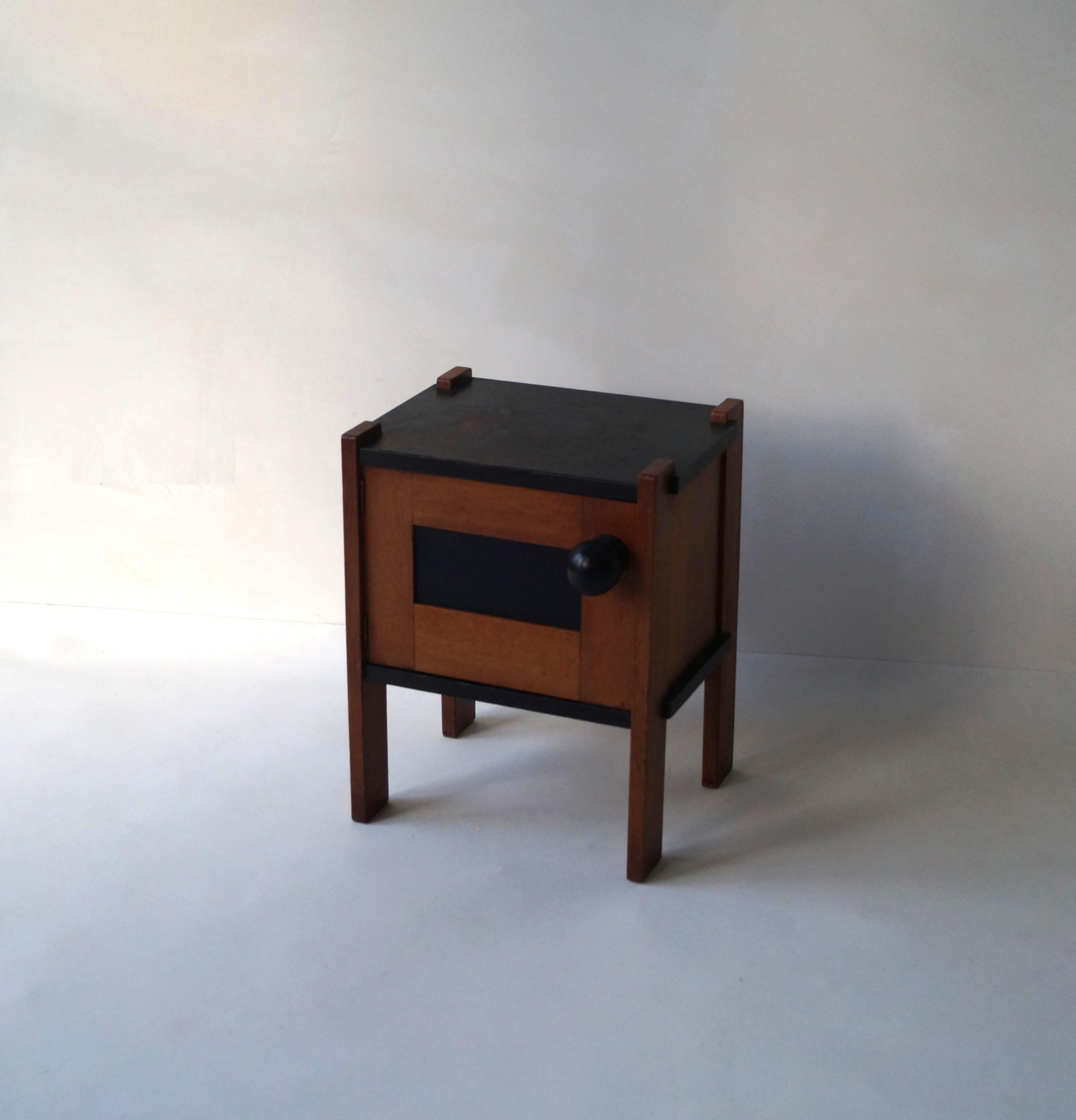 Oak Dutch Art Deco Haagse School nightstand by Cor Alons, 1920s