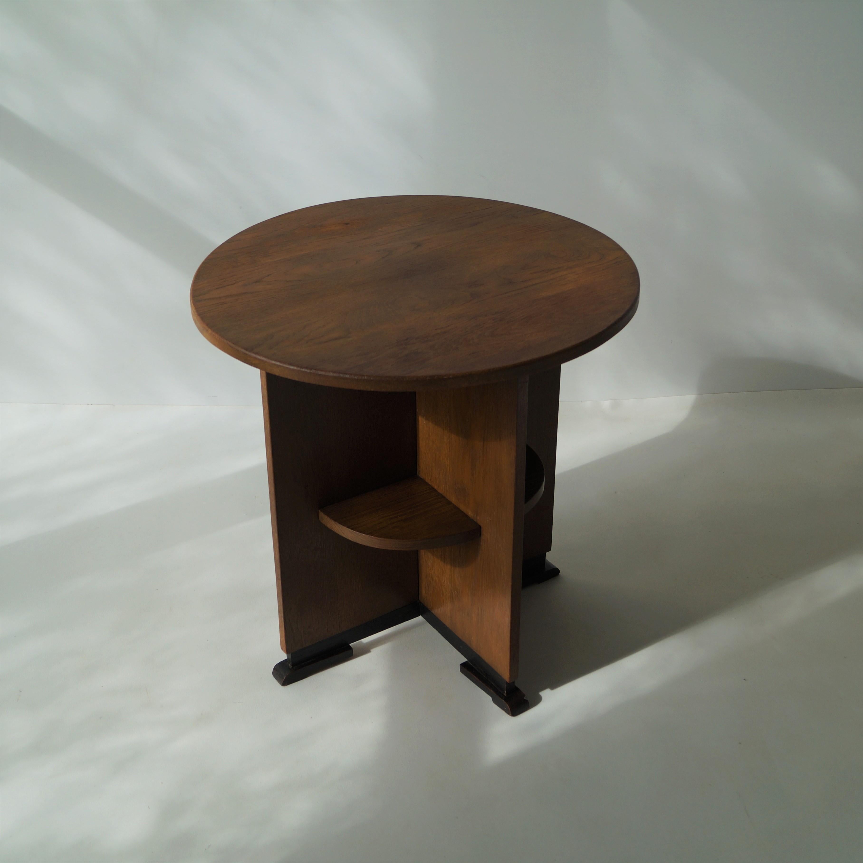 Dutch Art Deco (Haagse School) Occasional Table with Modernist Lines, 1920s 1