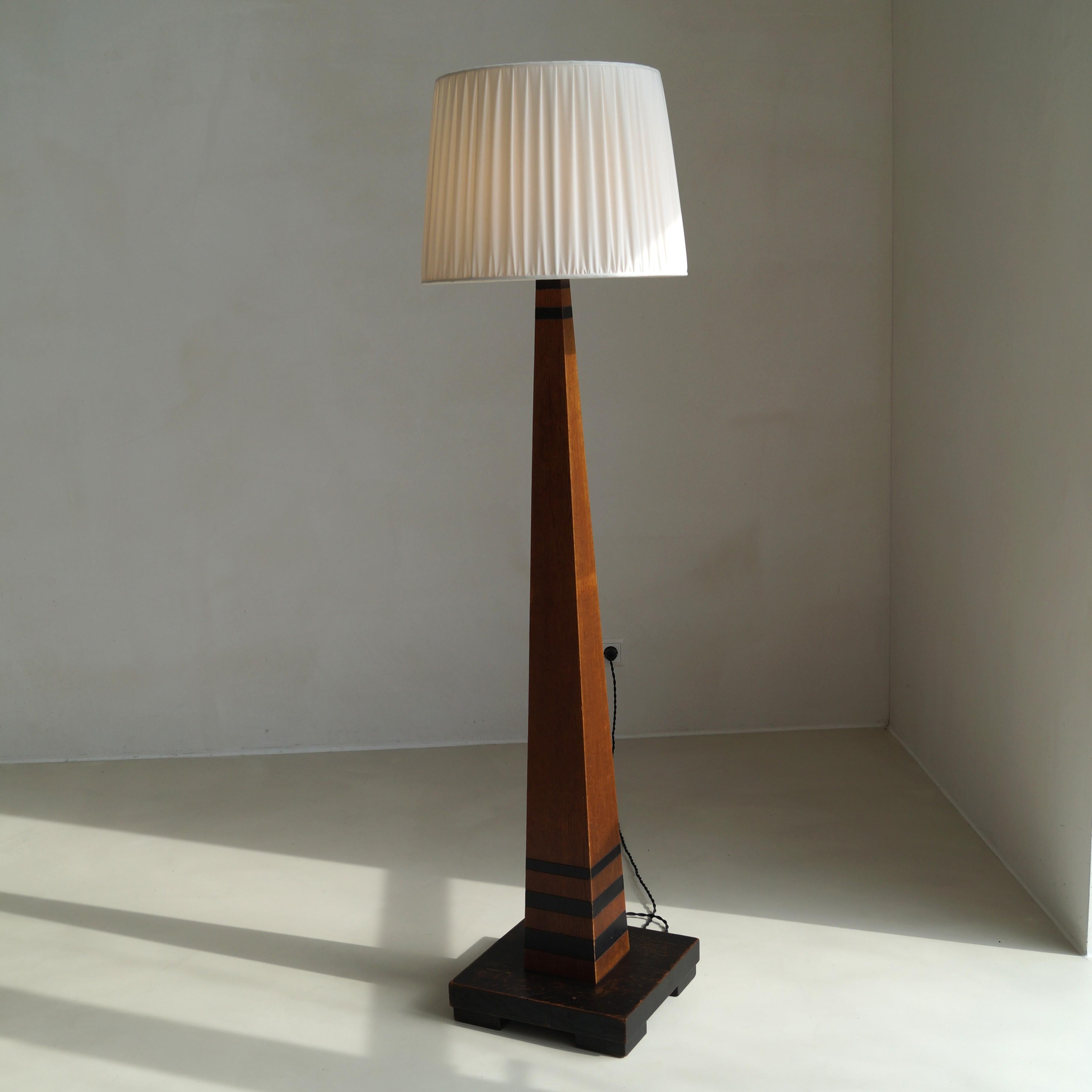 Niederländische Stehlampe im Art-déco-Stil und im kubistischen Stil, 1920er Jahre im Angebot 6