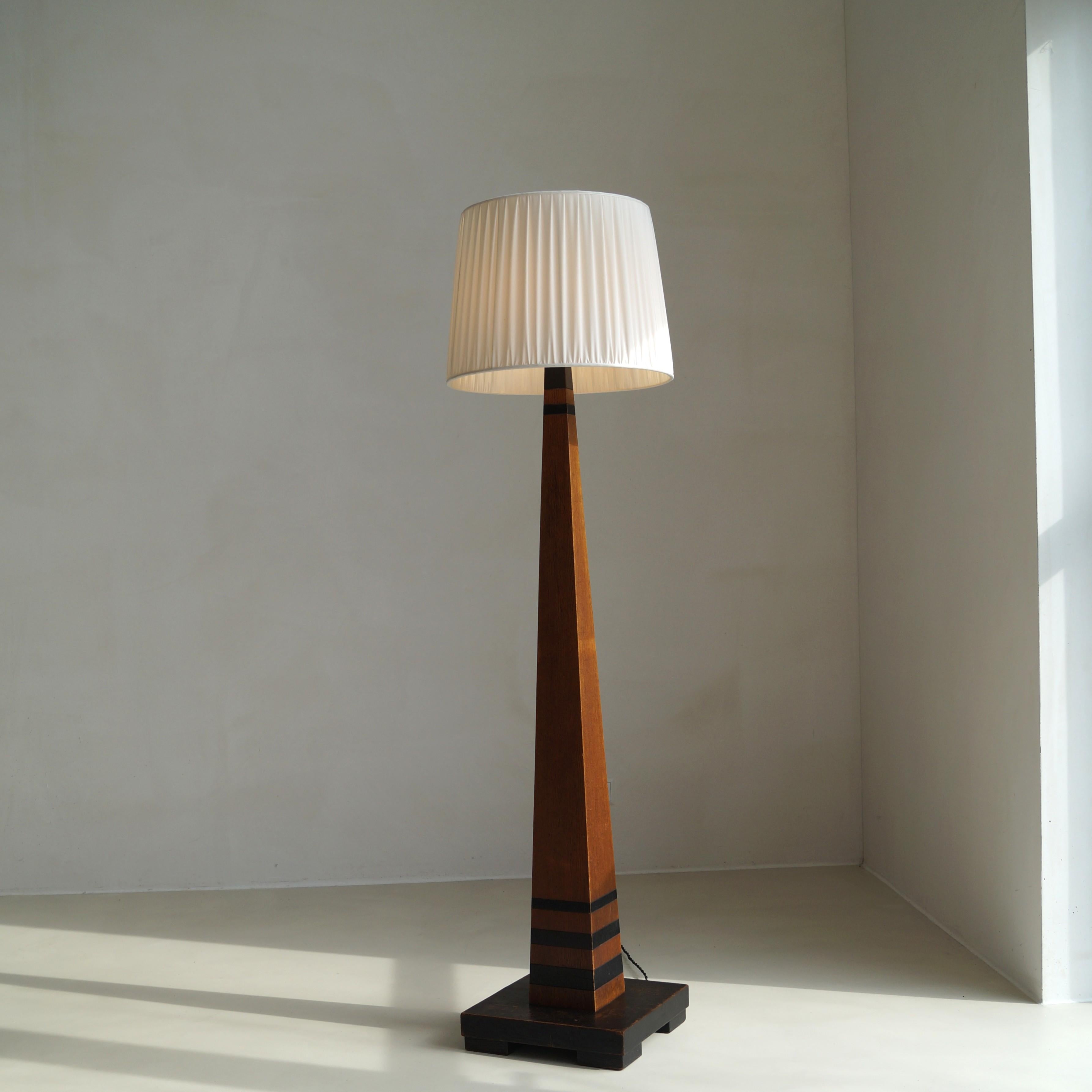 Niederländische Stehlampe im Art-déco-Stil und im kubistischen Stil, 1920er Jahre im Angebot 7