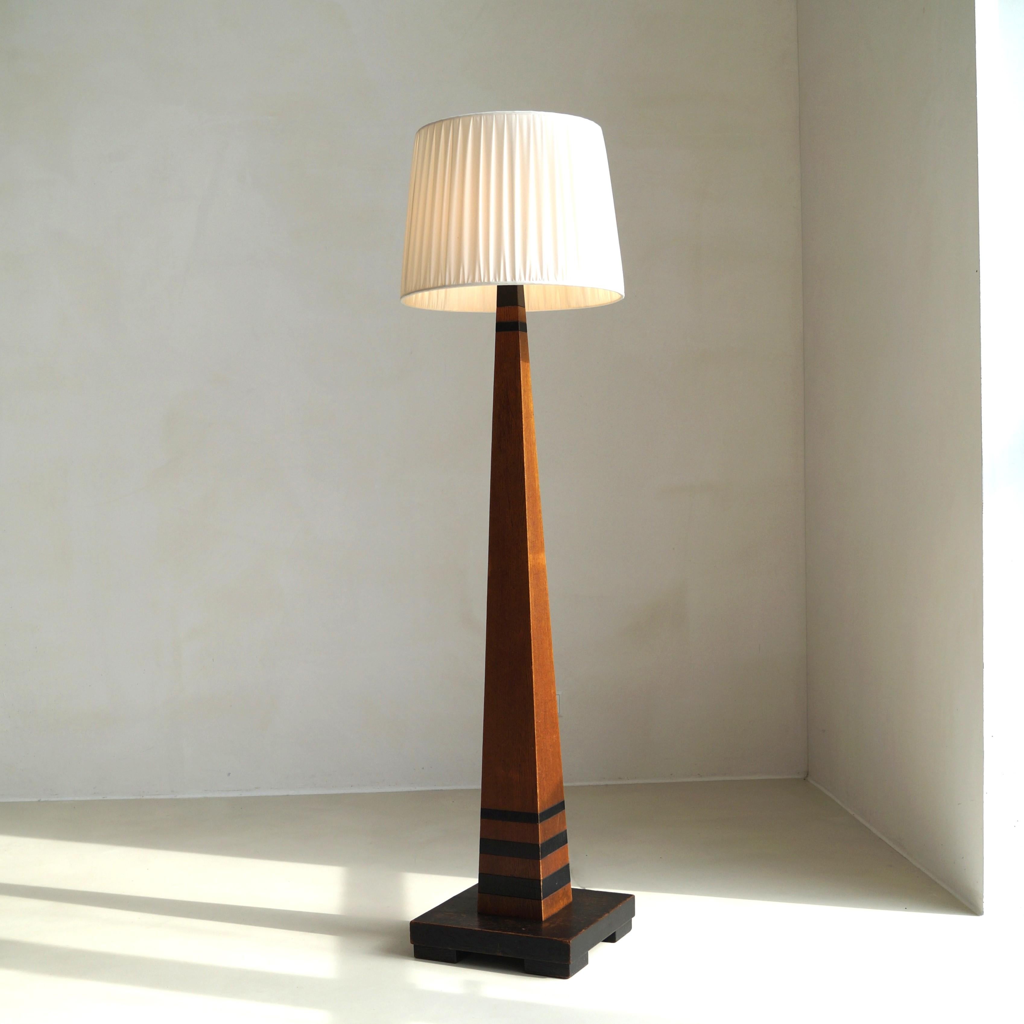 Niederländische Stehlampe im Art-déco-Stil und im kubistischen Stil, 1920er Jahre (Art déco) im Angebot
