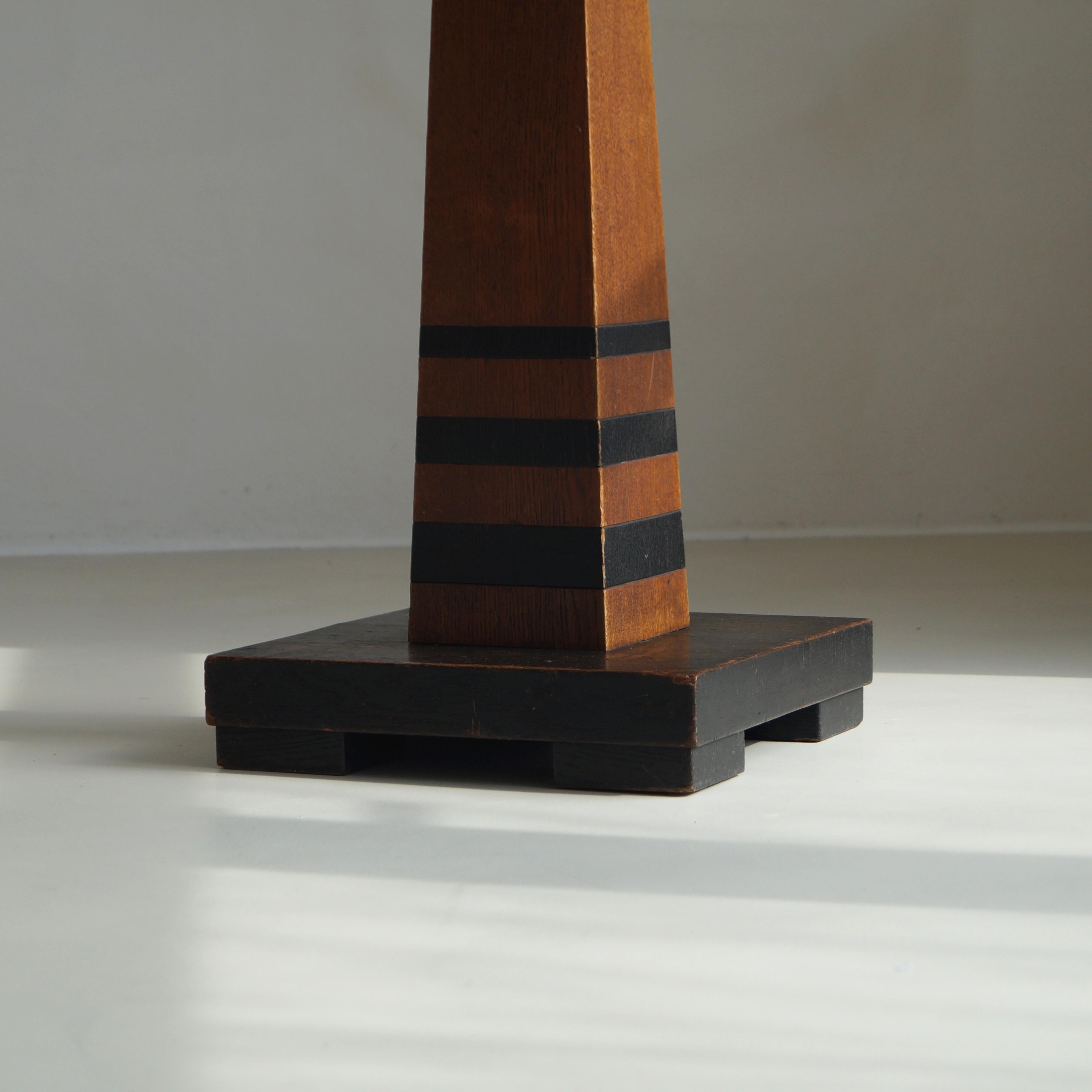 Niederländische Stehlampe im Art-déco-Stil und im kubistischen Stil, 1920er Jahre im Angebot 1