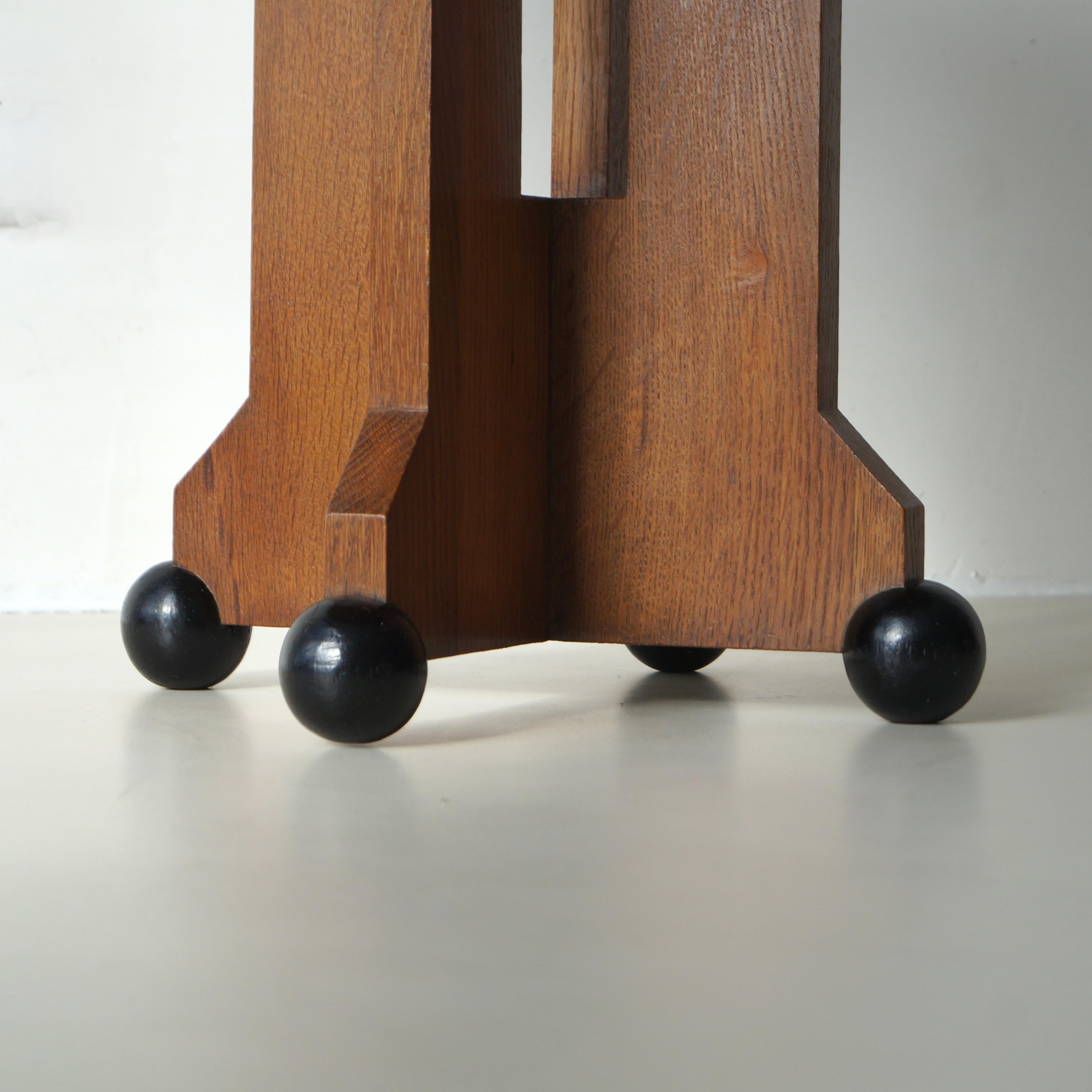 Dutch Art Deco modernist coffee table on ball feet, 1920s For Sale 11