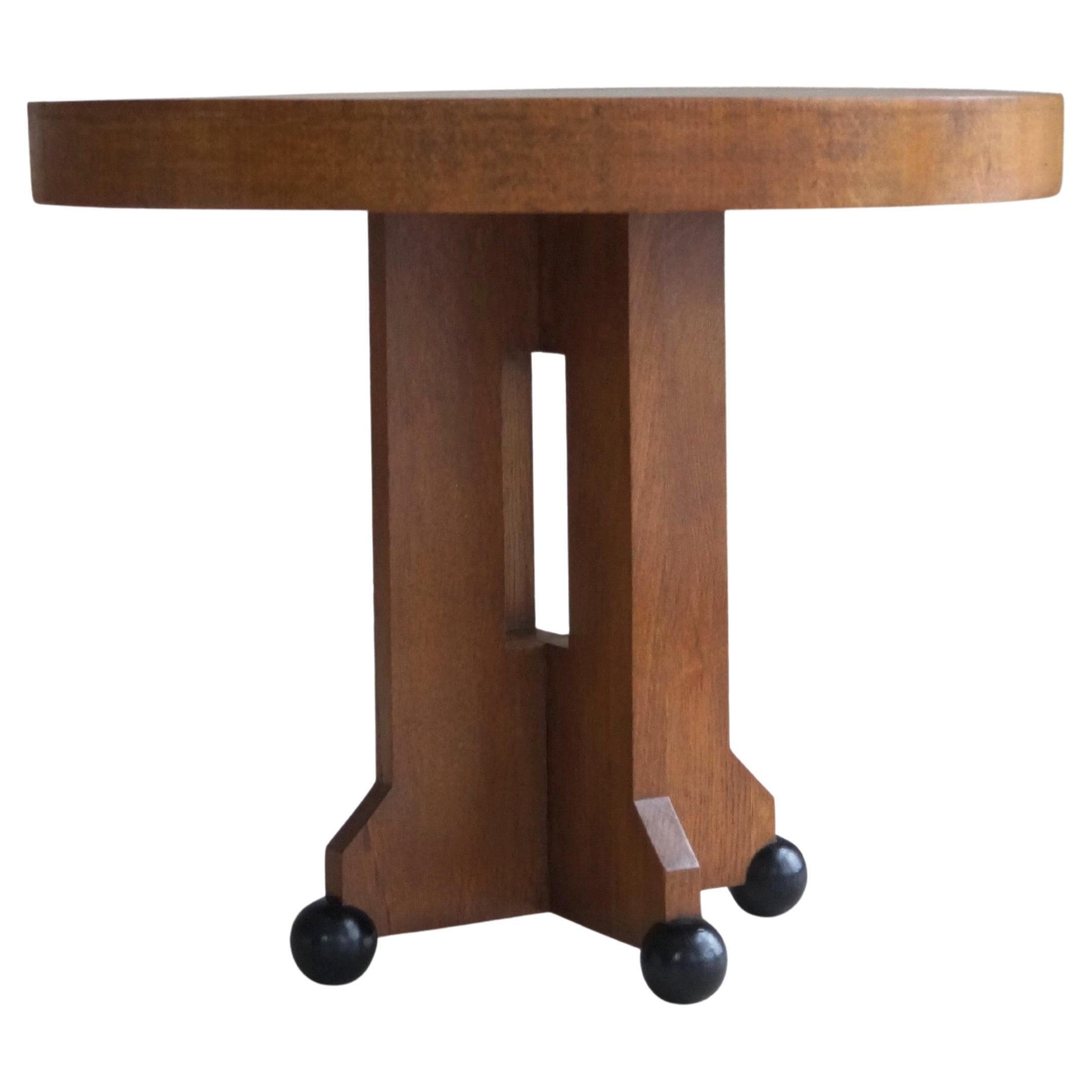 Dutch Art Deco modernist coffee table on ball feet, 1920s For Sale 12