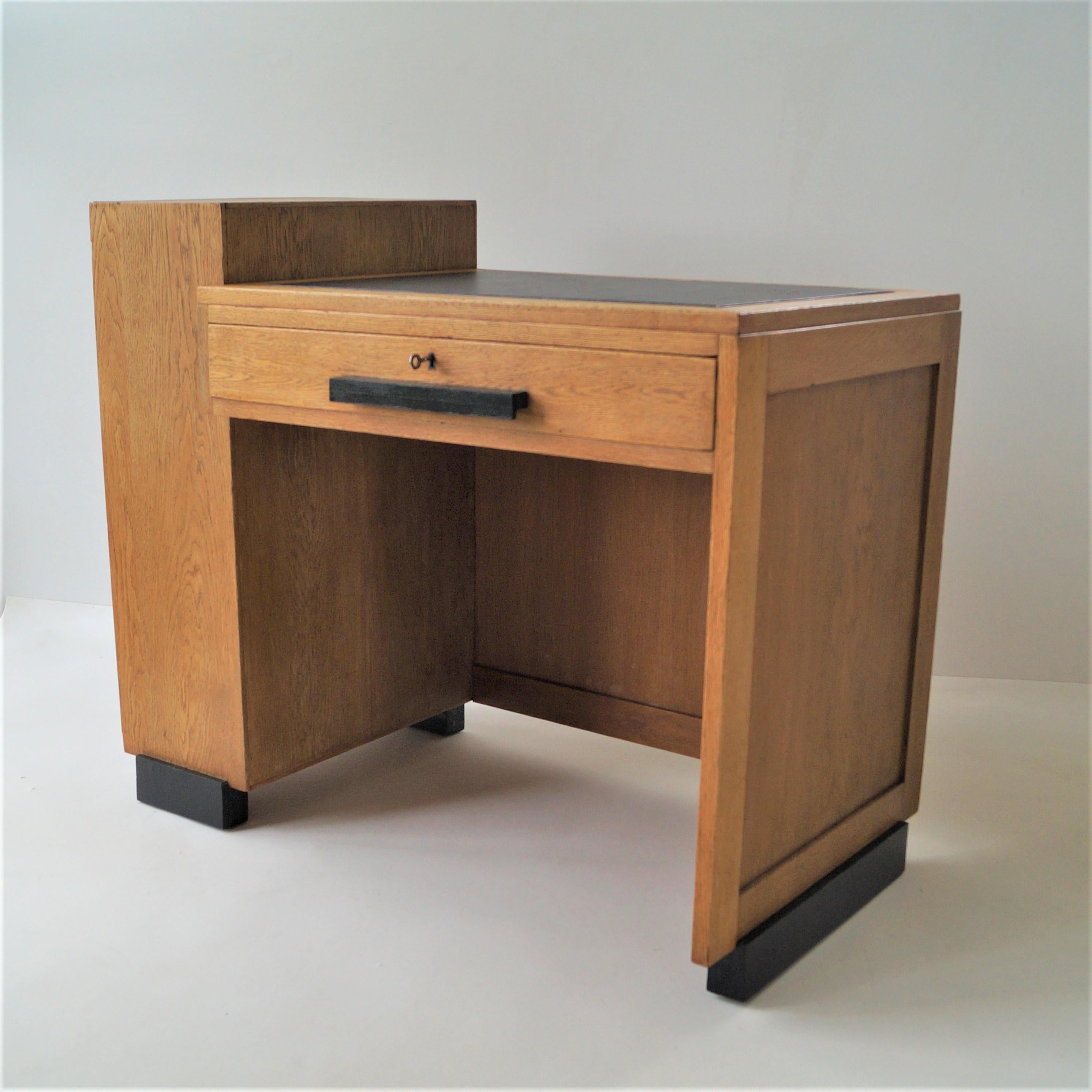 Dutch Art Deco Modernist desk, Netherlands, 1920s For Sale 2