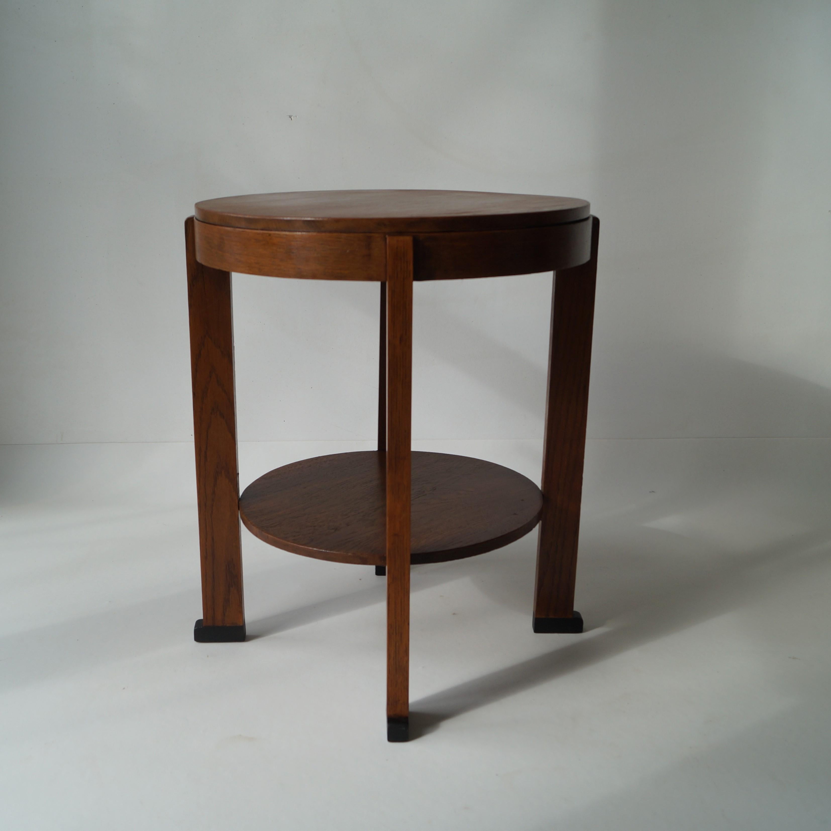 Dutch Art Deco Modernist occasional table in oak, 1920s 13