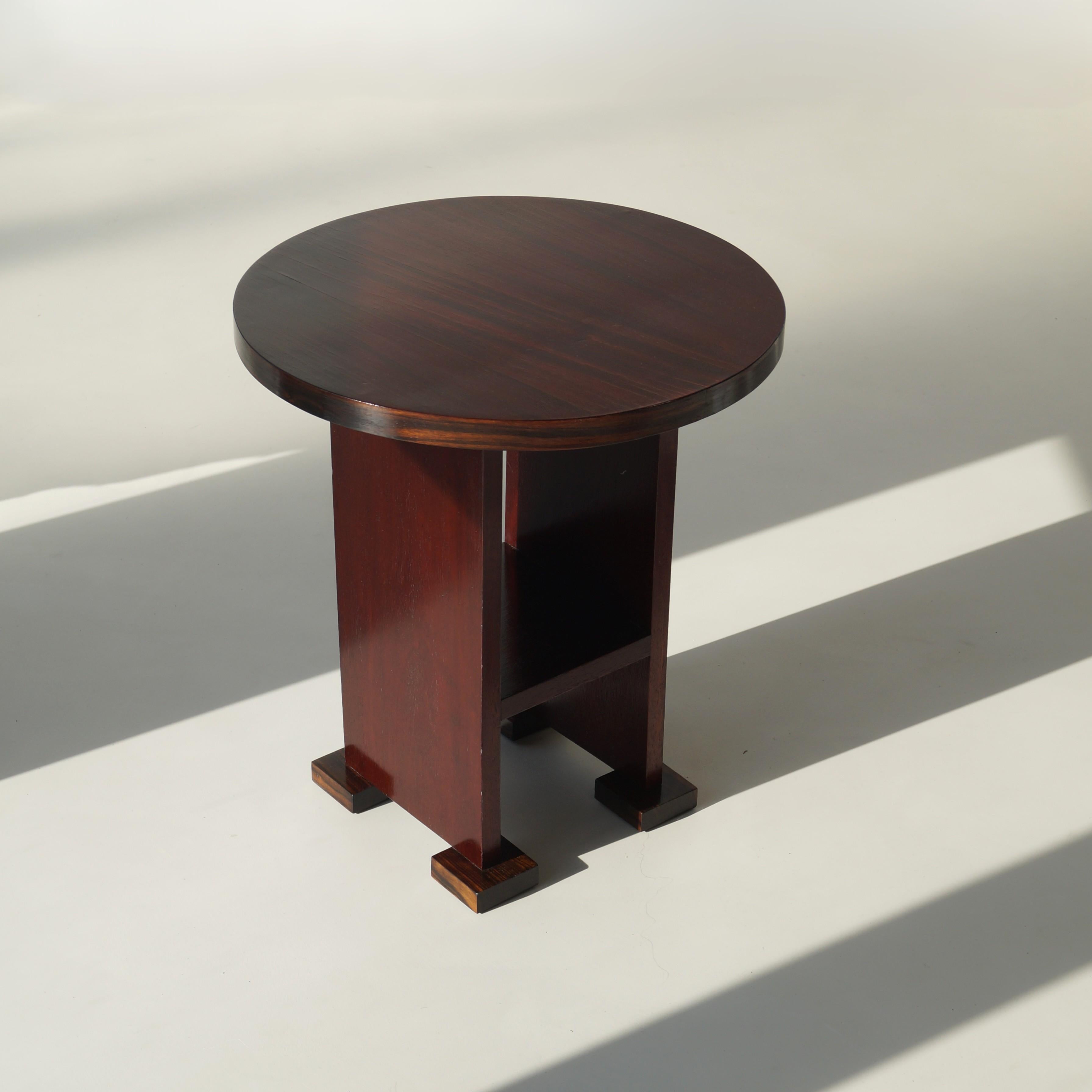Dutch Art Deco Modernist occasional table or side table, 1920s For Sale 4