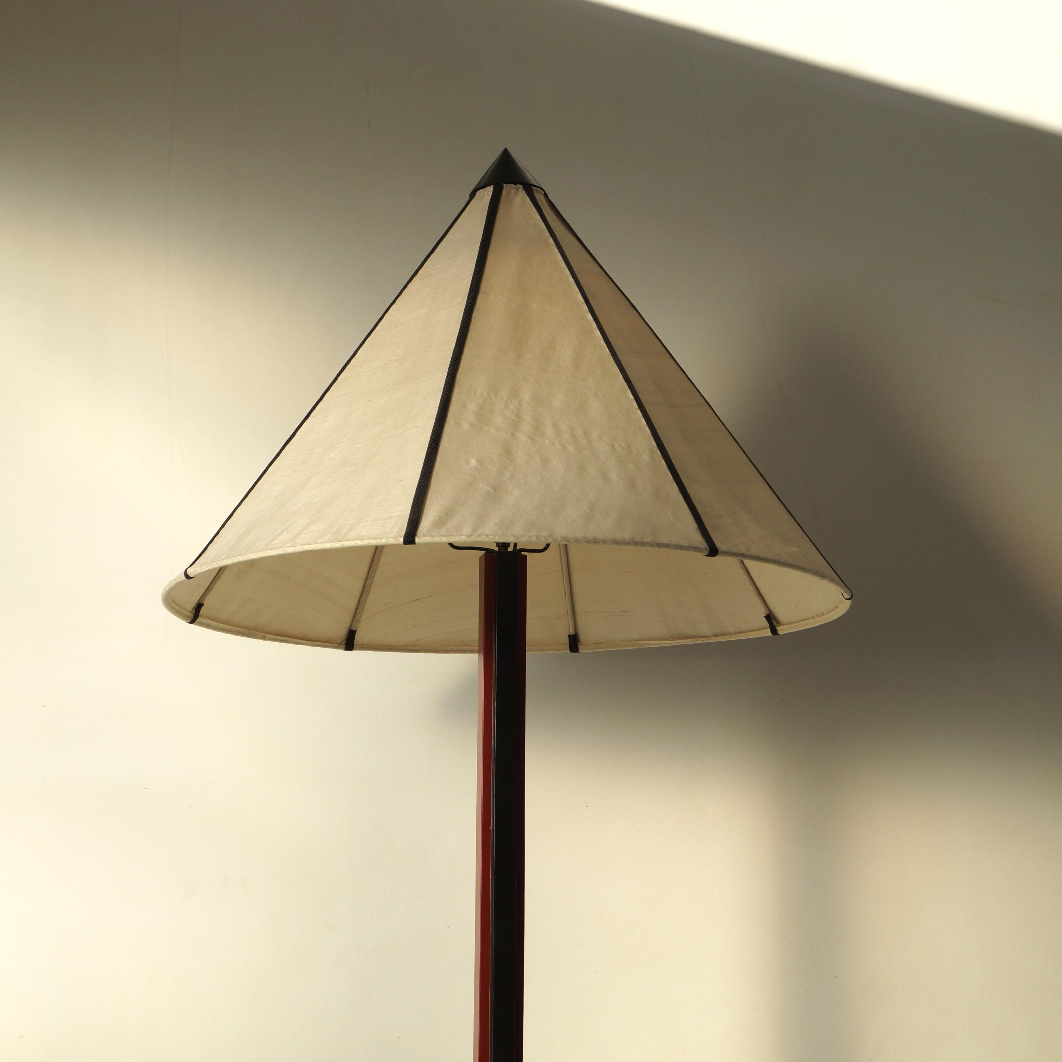 Dutch Art Deco modernist red and black floor lamp, 1920s 10