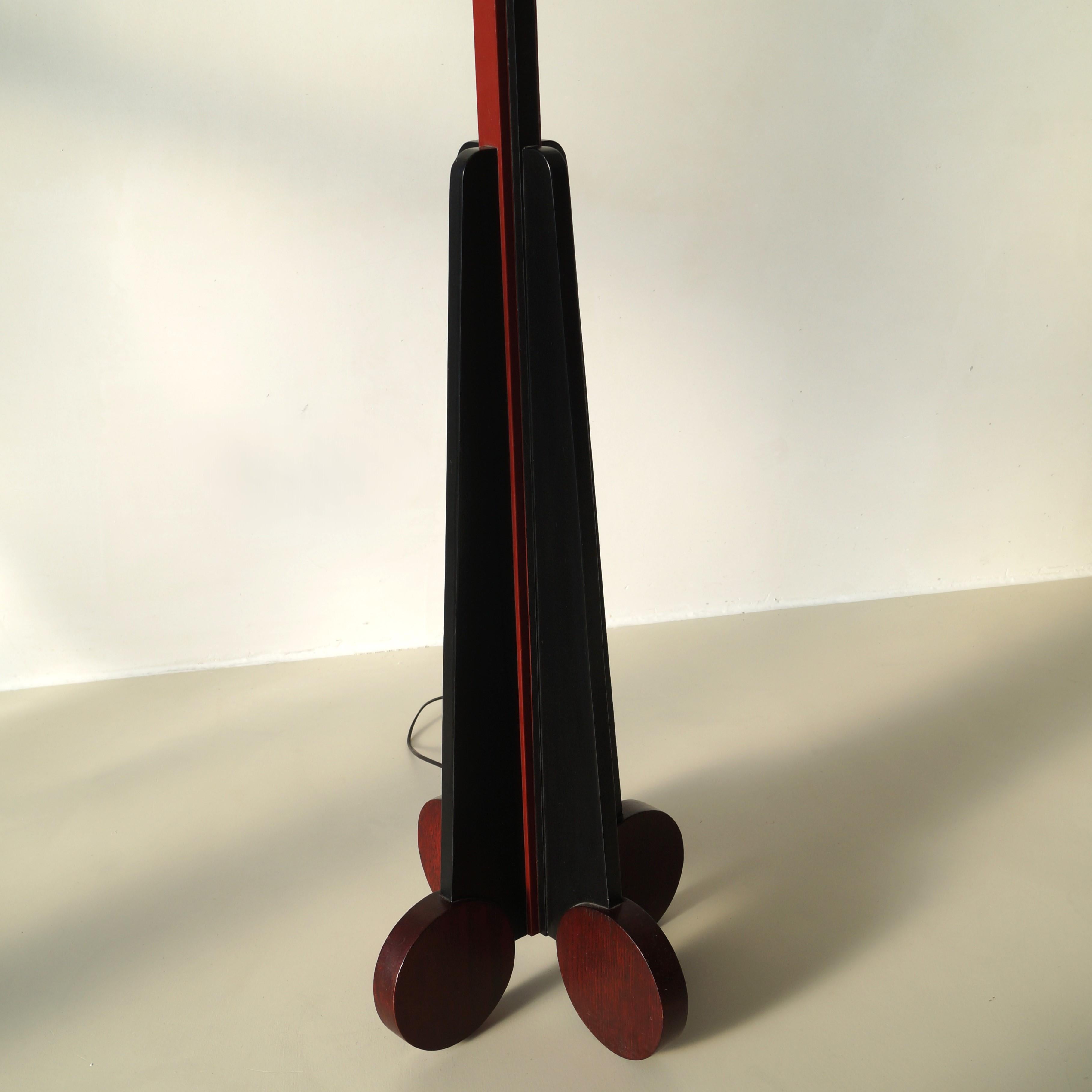 Dutch Art Deco modernist red and black floor lamp, 1920s 11
