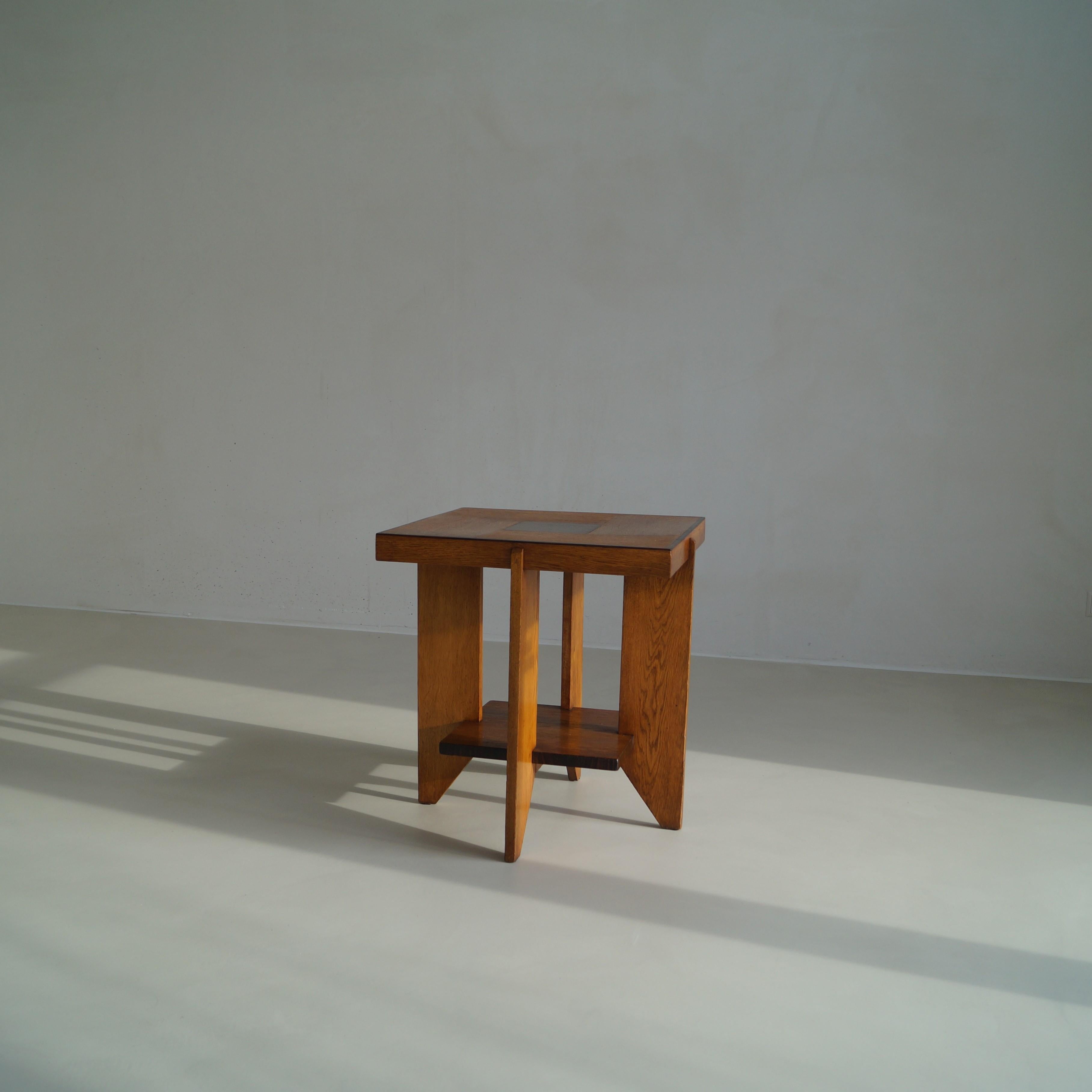 Oak Dutch Art Deco modernist side table attributed to Hendrik Wouda, 1920s