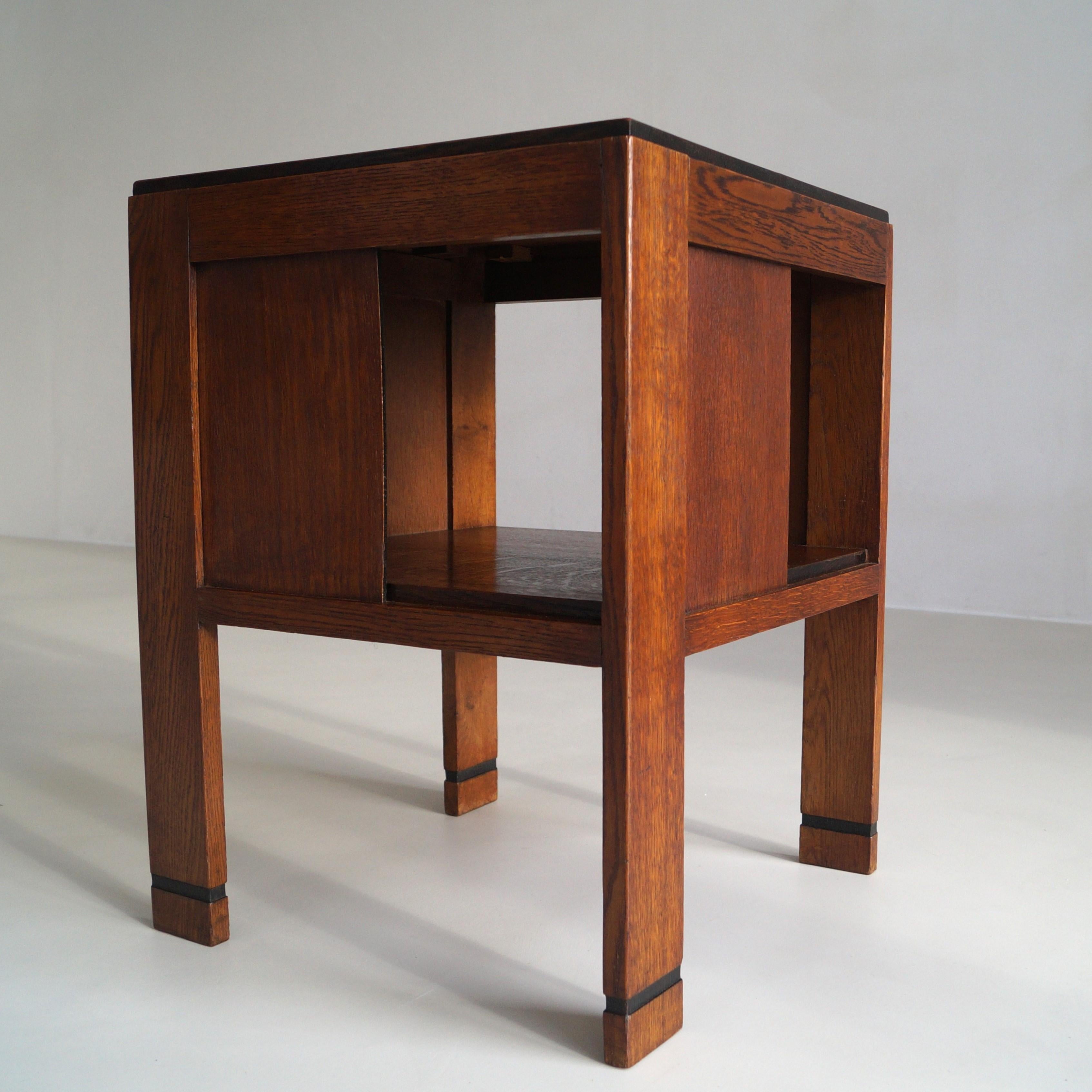 Dutch Art Deco modernist square occasional table, 1920s 7