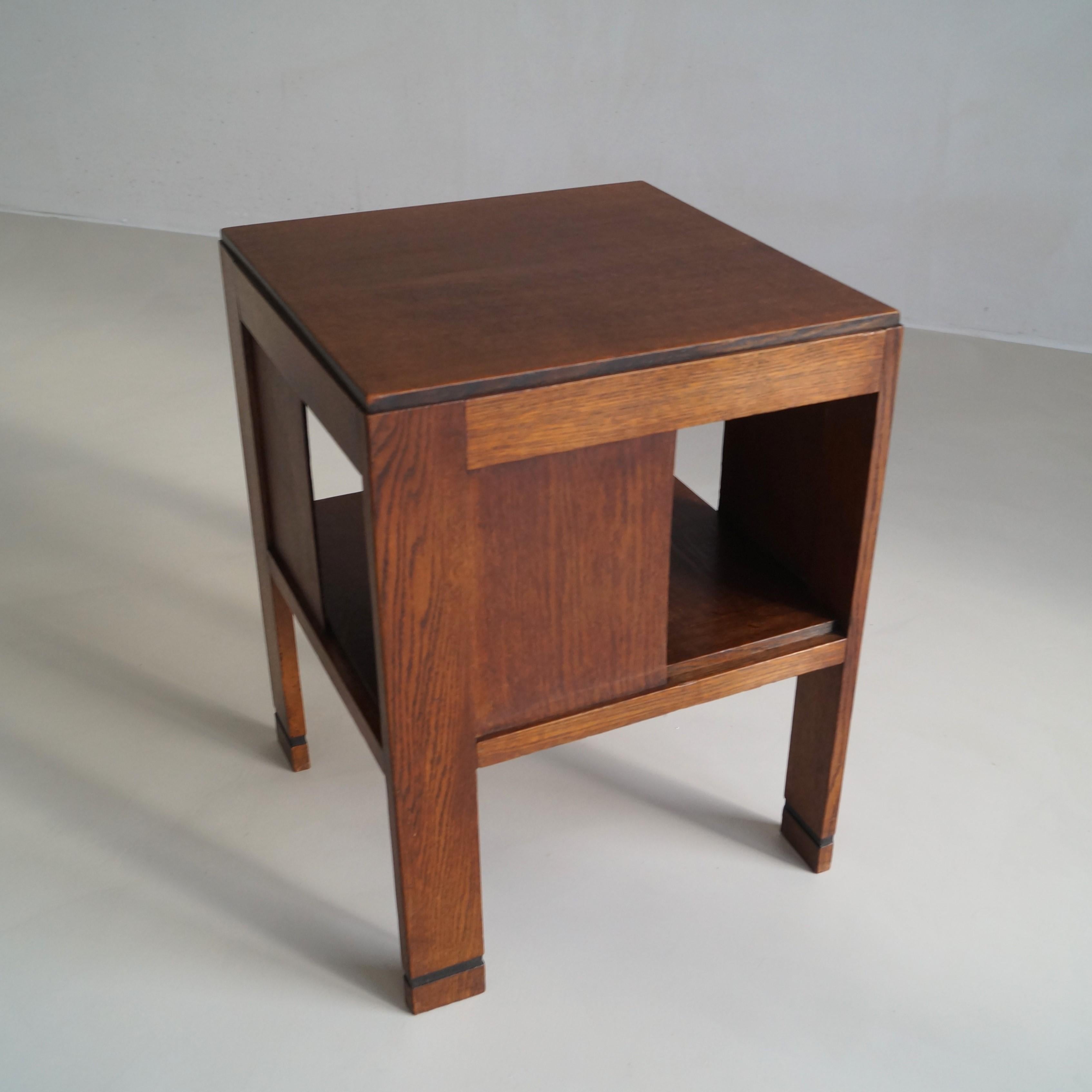 Dutch Art Deco modernist square occasional table, 1920s 3