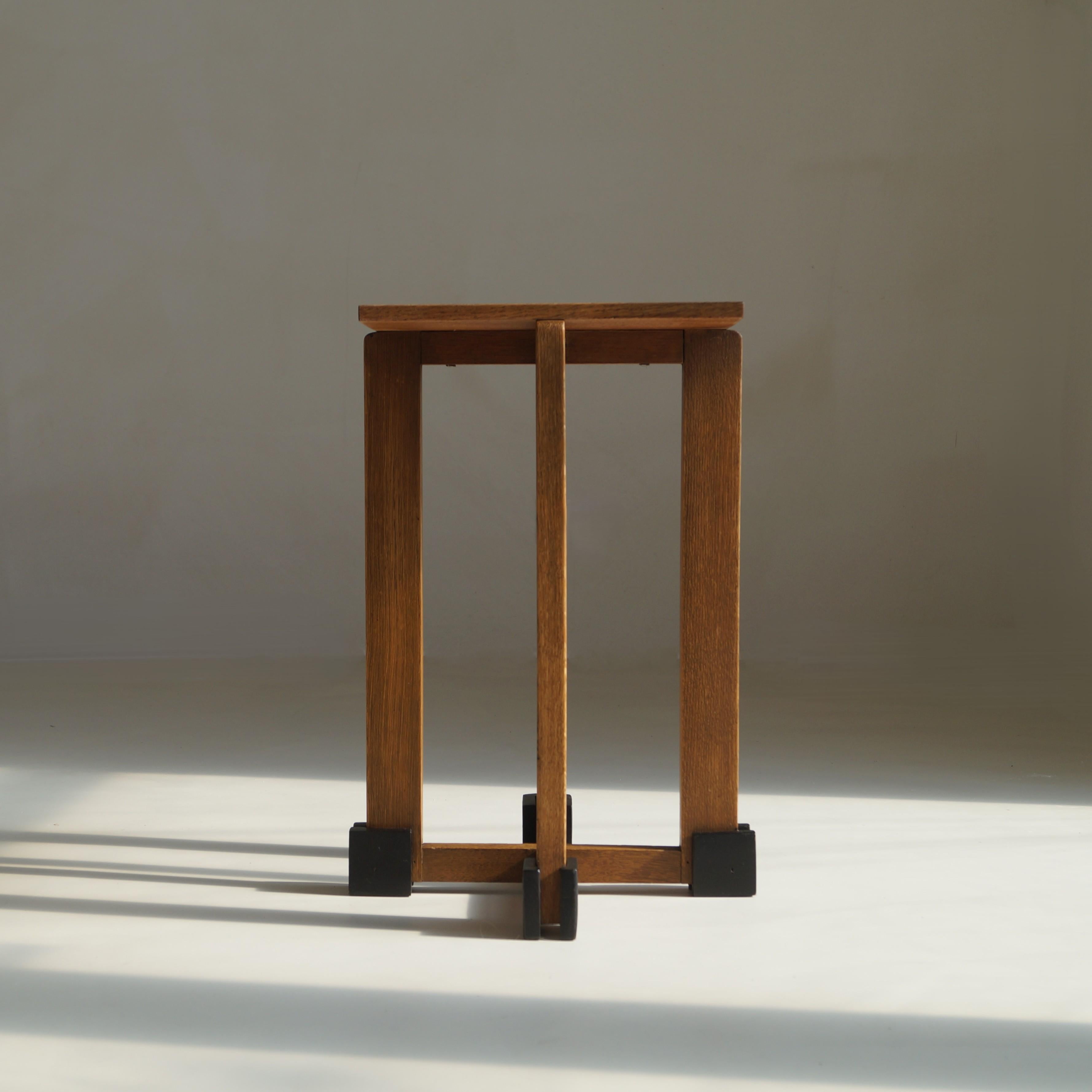 Mesa Modernista Art Decó Holandesa, J. den Drijver para ''Mobiliario De Stijl'' Hecho a mano en venta
