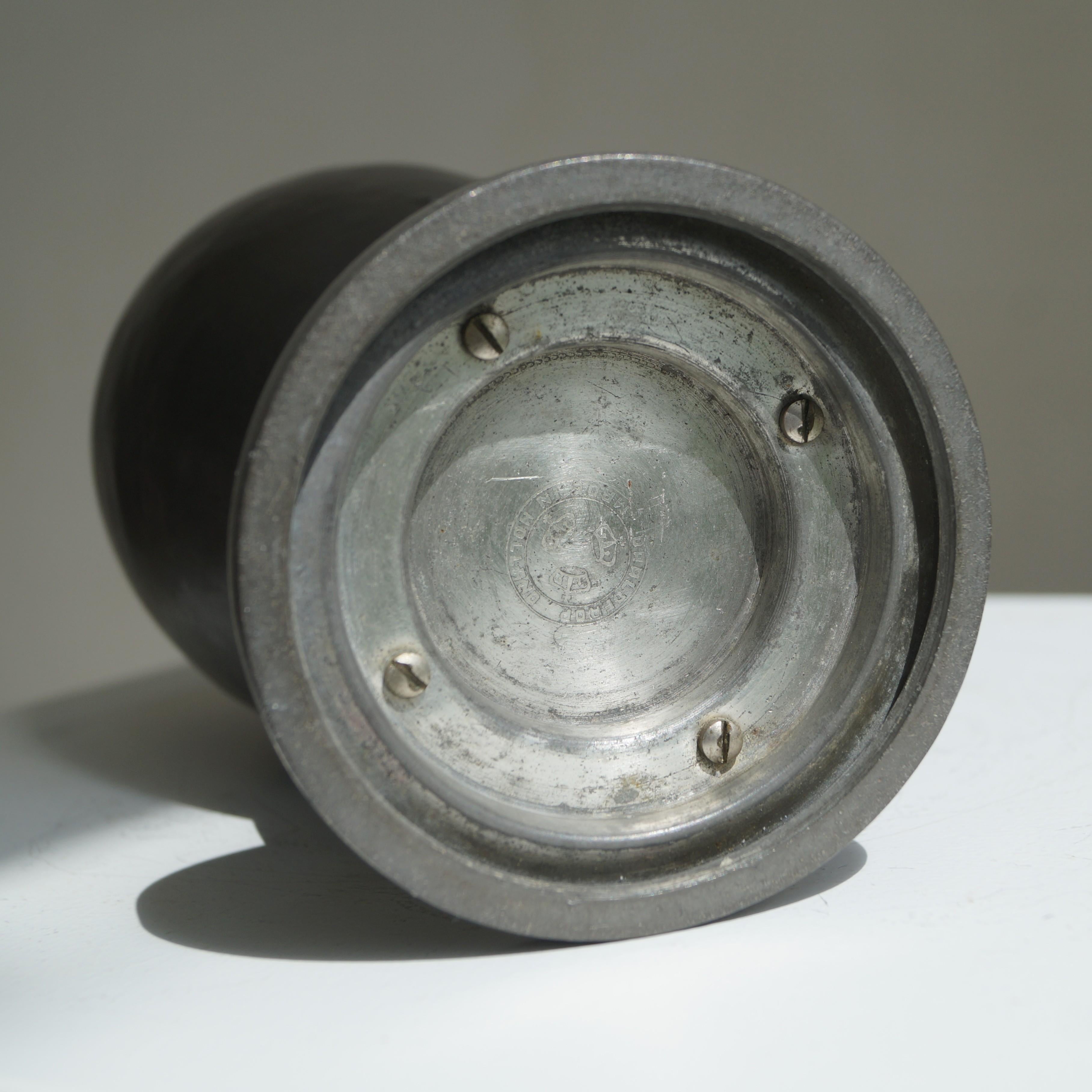 Dutch Art Deco modernist vase by Daalderop, 1920s 5