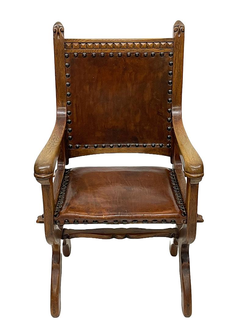 Dutch Art Deco oak and leather armchair, 1920s In Good Condition For Sale In Delft, NL