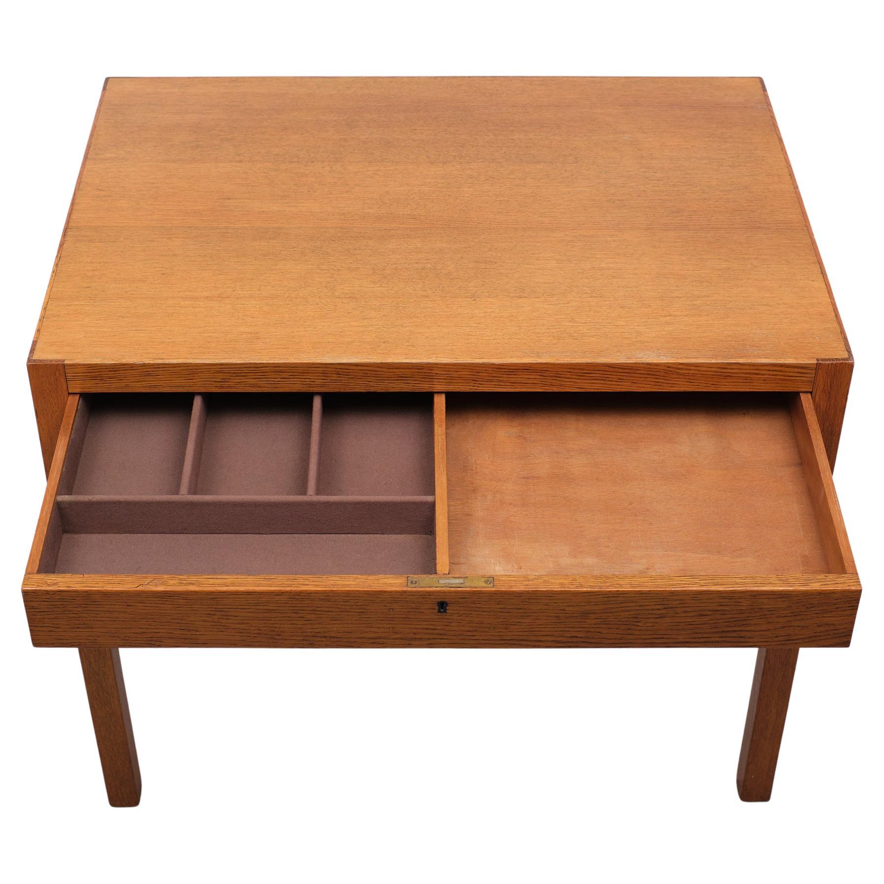 Dutch Art Deco Oak writing table 1930s  1