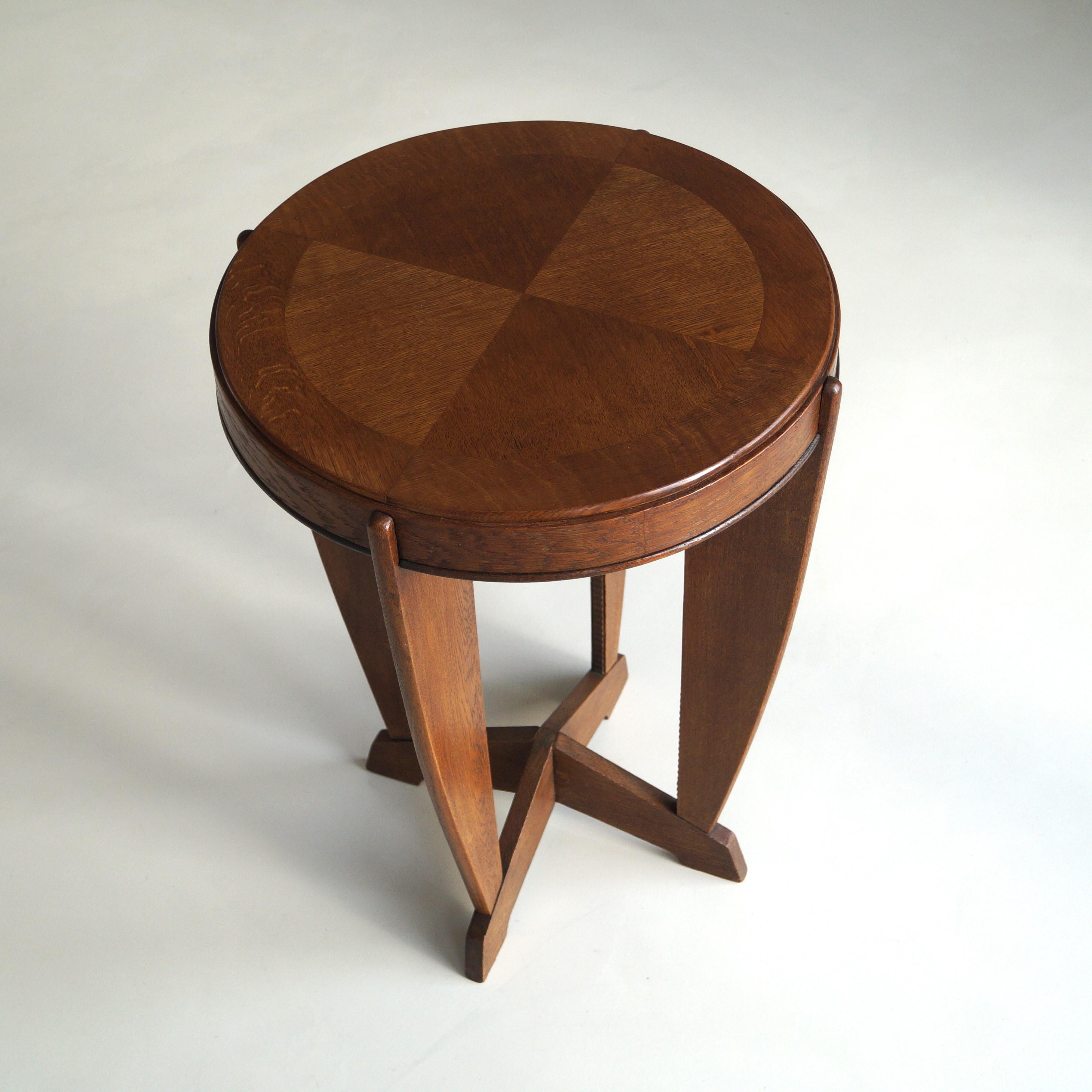 Table d'appoint ou guéridon Art déco hollandais en Oak, années 1920 en vente 5