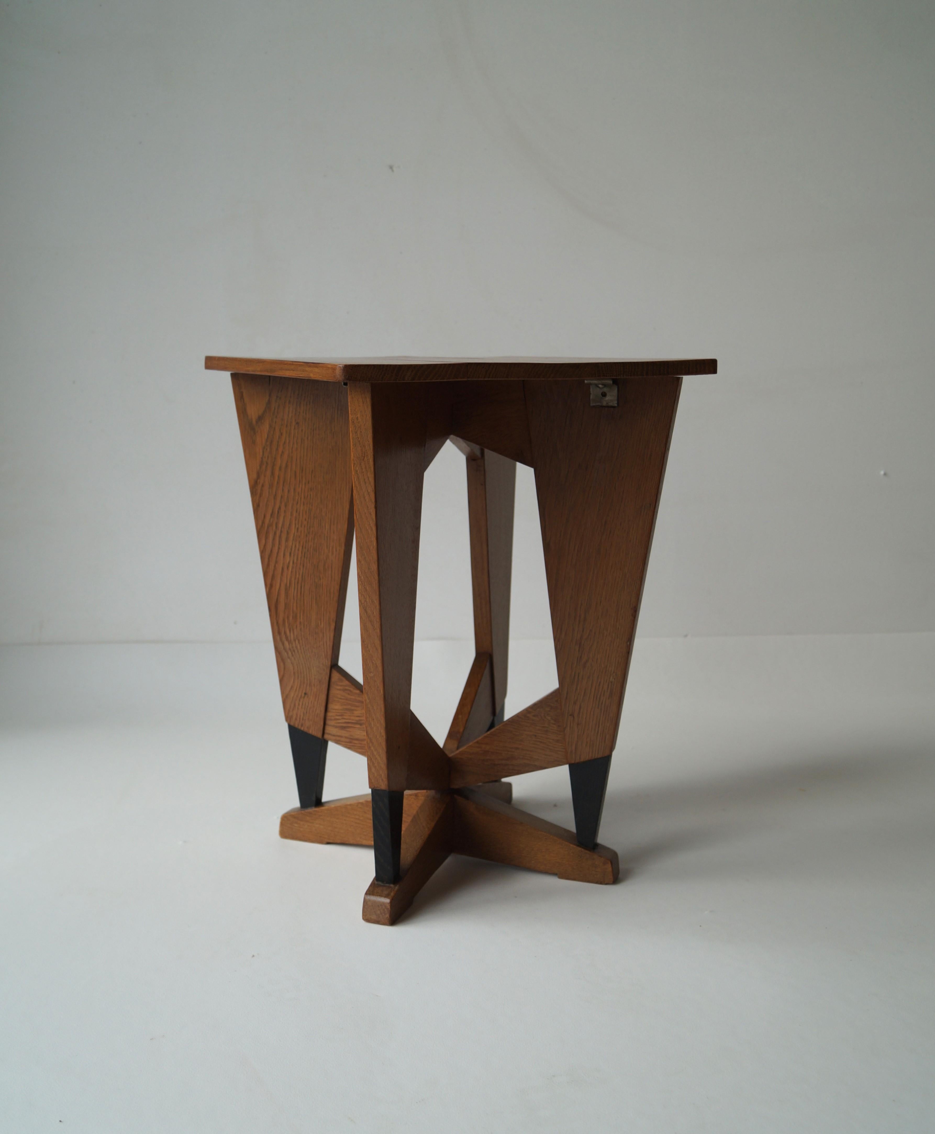 Oak Dutch Art Deco Occasional Table by P.E.L. Izeren, 1920s For Sale