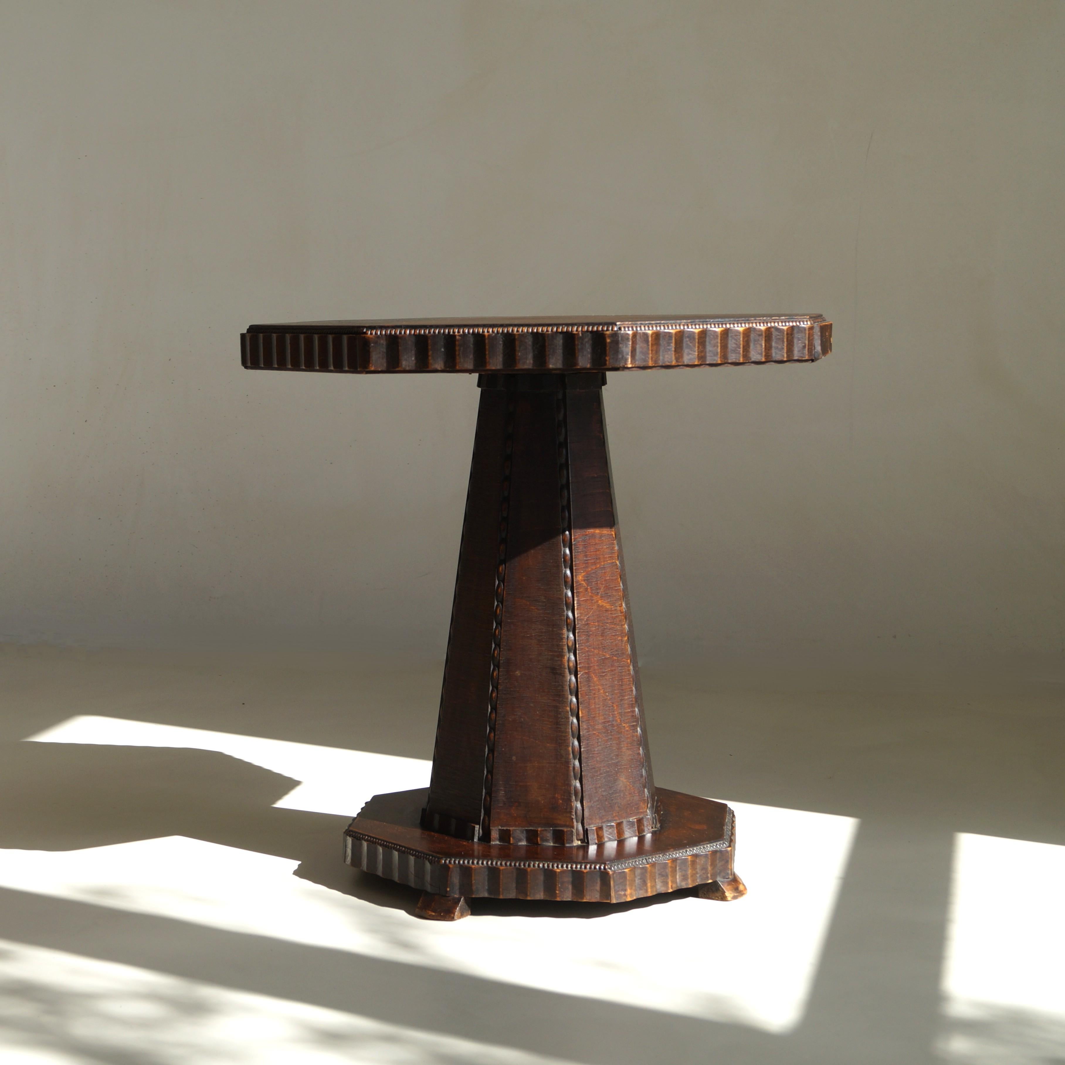 Dutch Art Deco Octagonal Amsterdam School table with a sculptural design, 1920s For Sale 8