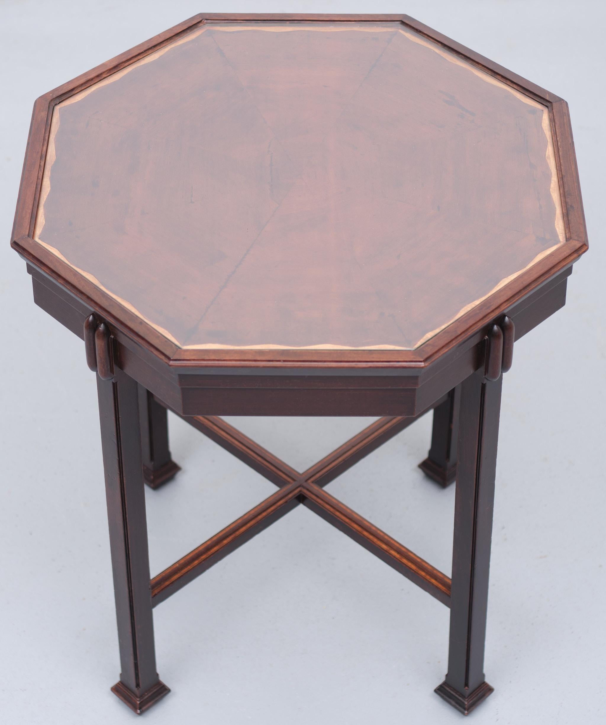 Dutch Art Deco Octagonal Mahogany Side Table 1925 For Sale 1