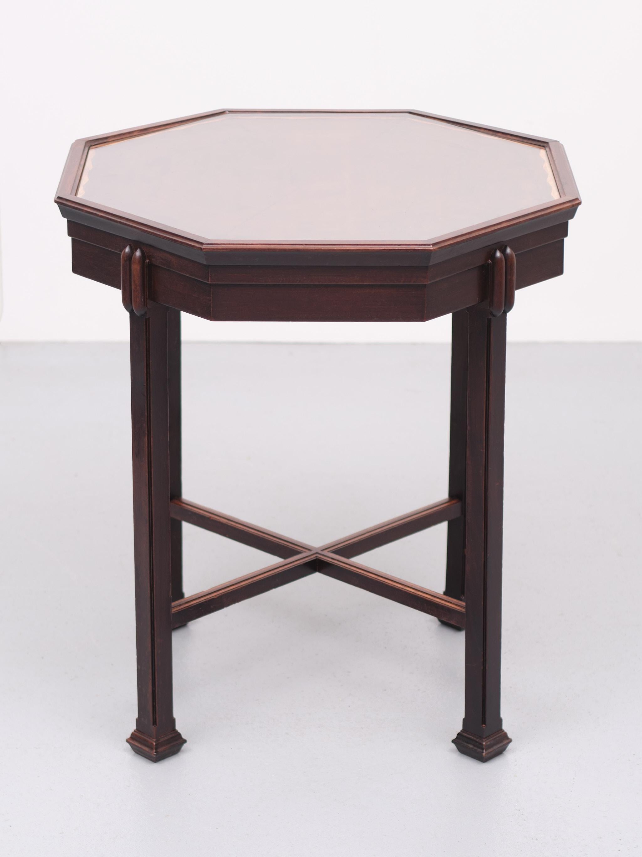 Dutch Art Deco Octagonal Mahogany Side Table 1925 For Sale 3