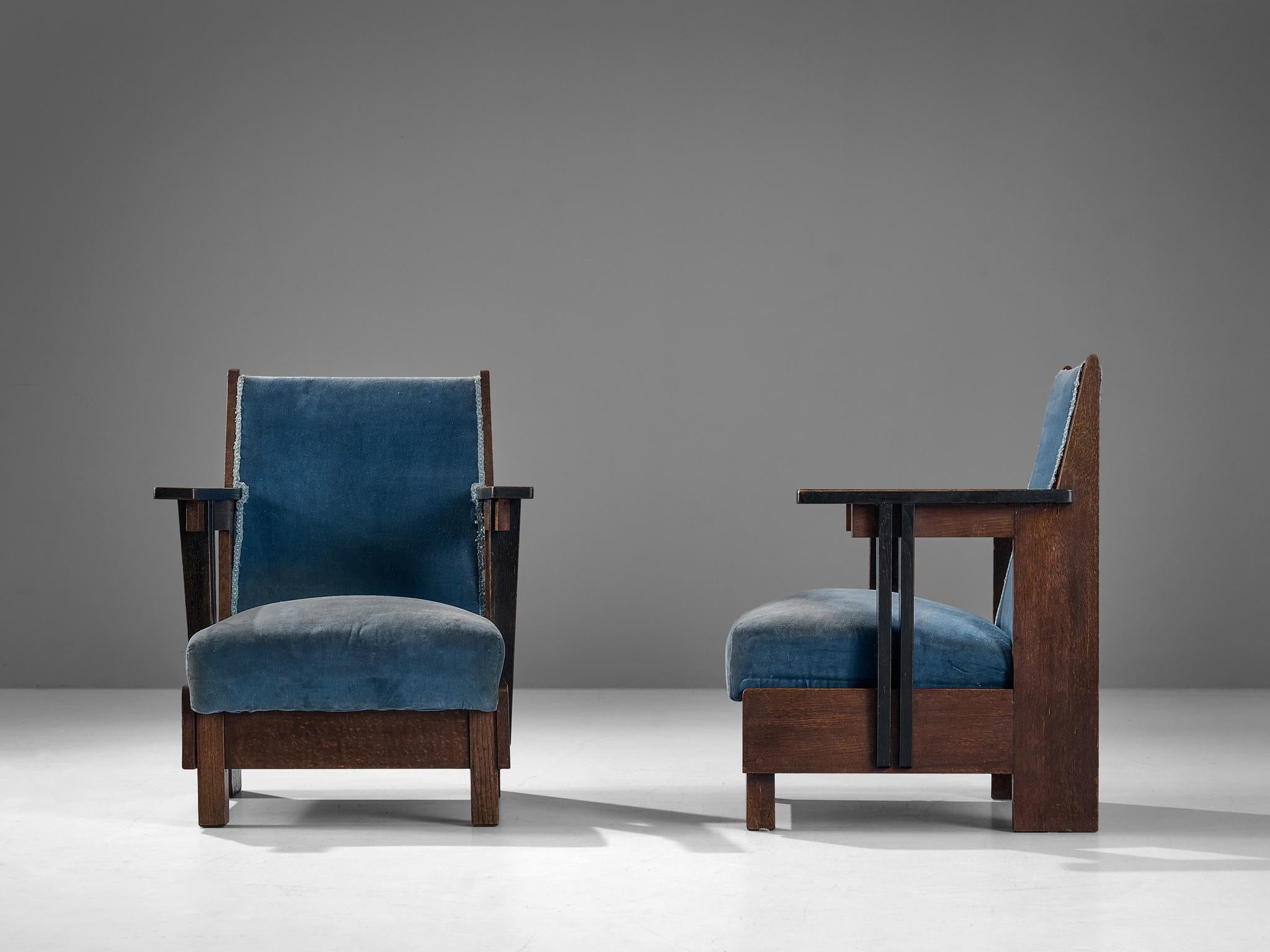 Dutch Art Deco Pair of Armchairs in Oak and Blue Velvet 8