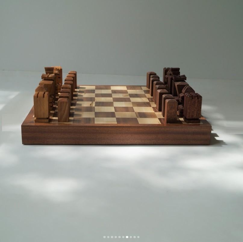 Dutch Art Deco set up of table and chairs (by H.Wouda for Pander) and chess set 8