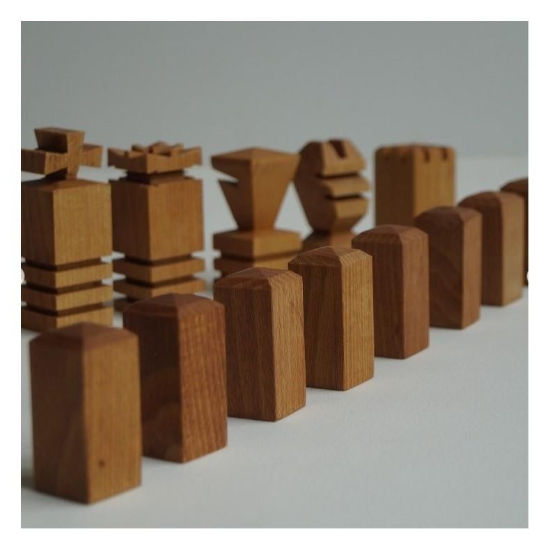 Dutch Art Deco set up of table and chairs (by H.Wouda for Pander) and chess set 11