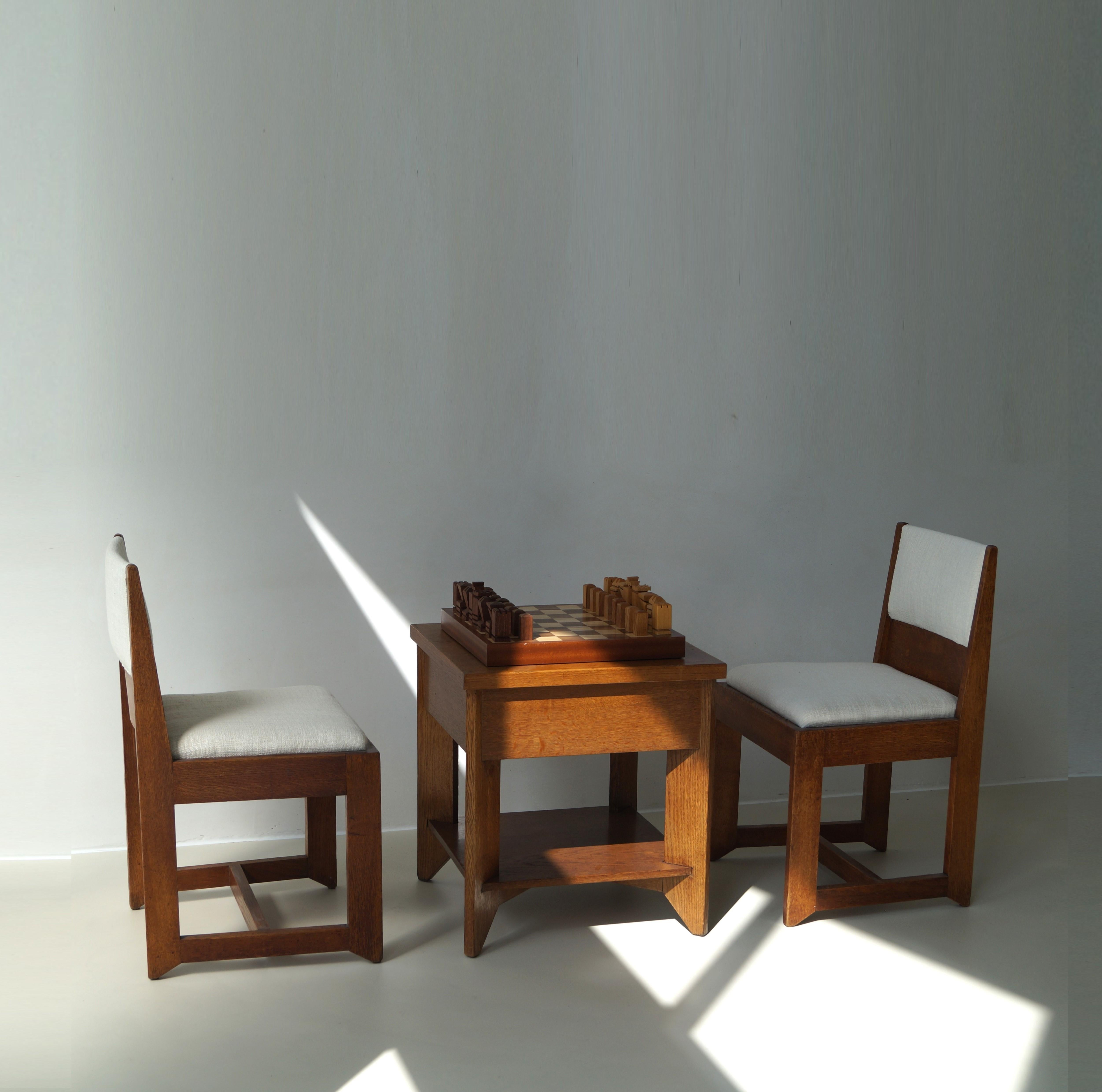 Oak Dutch Art Deco set up of table and chairs (by H.Wouda for Pander) and chess set
