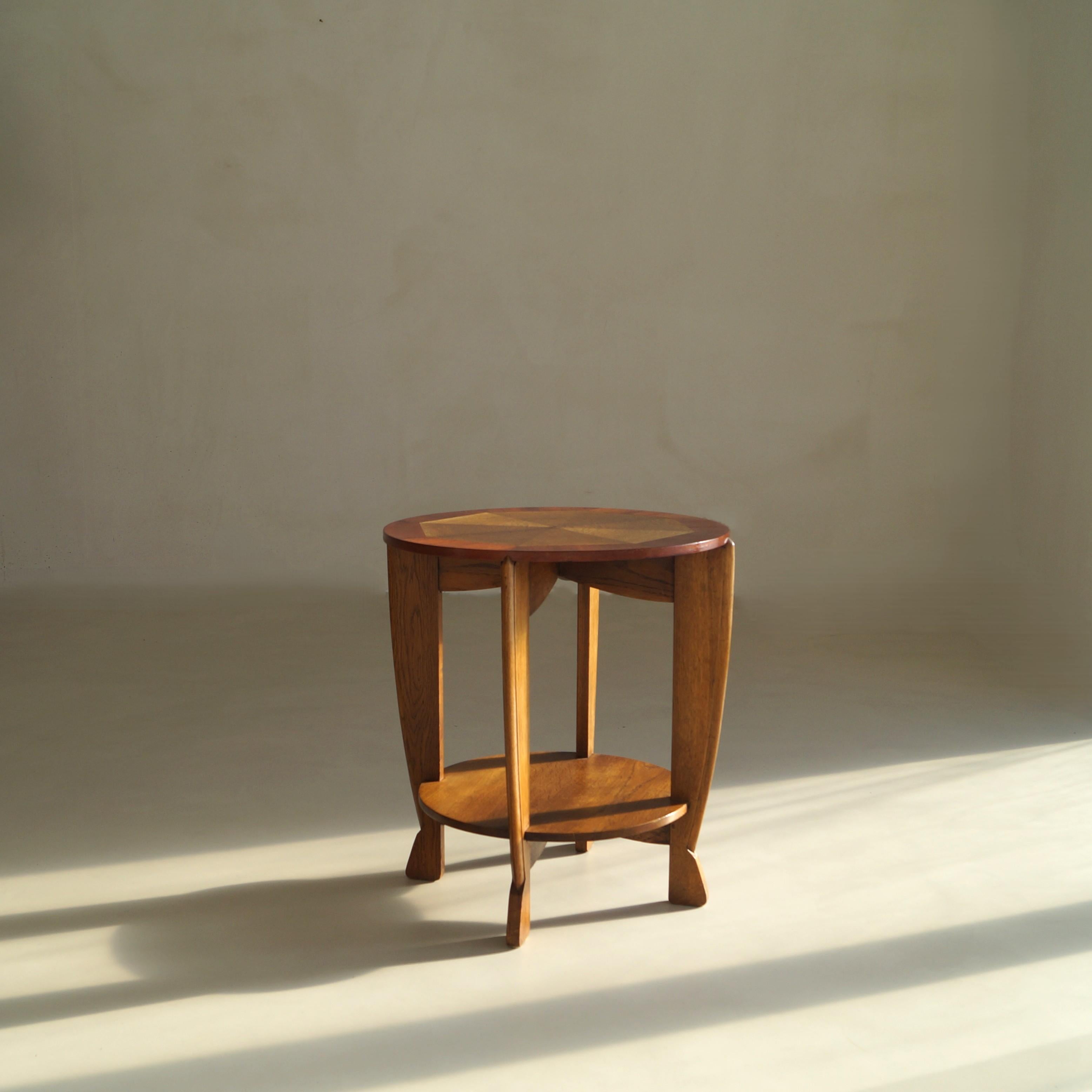 Table d'appoint Art déco néerlandaise par P.E.L. Izeren pour Genneper Molen, années 1920 en vente 10