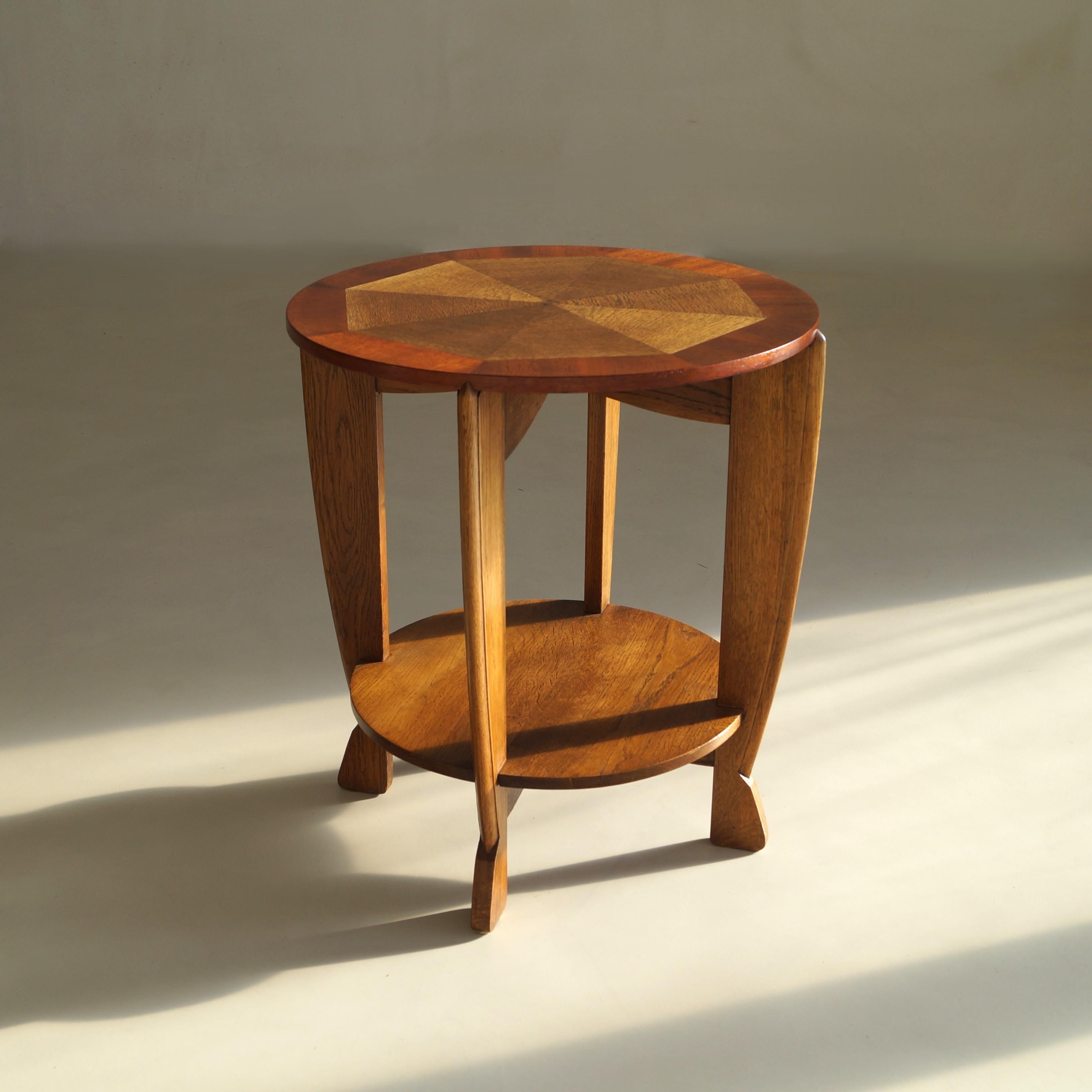Table d'appoint Art déco néerlandaise par P.E.L. Izeren pour Genneper Molen, années 1920 en vente 1