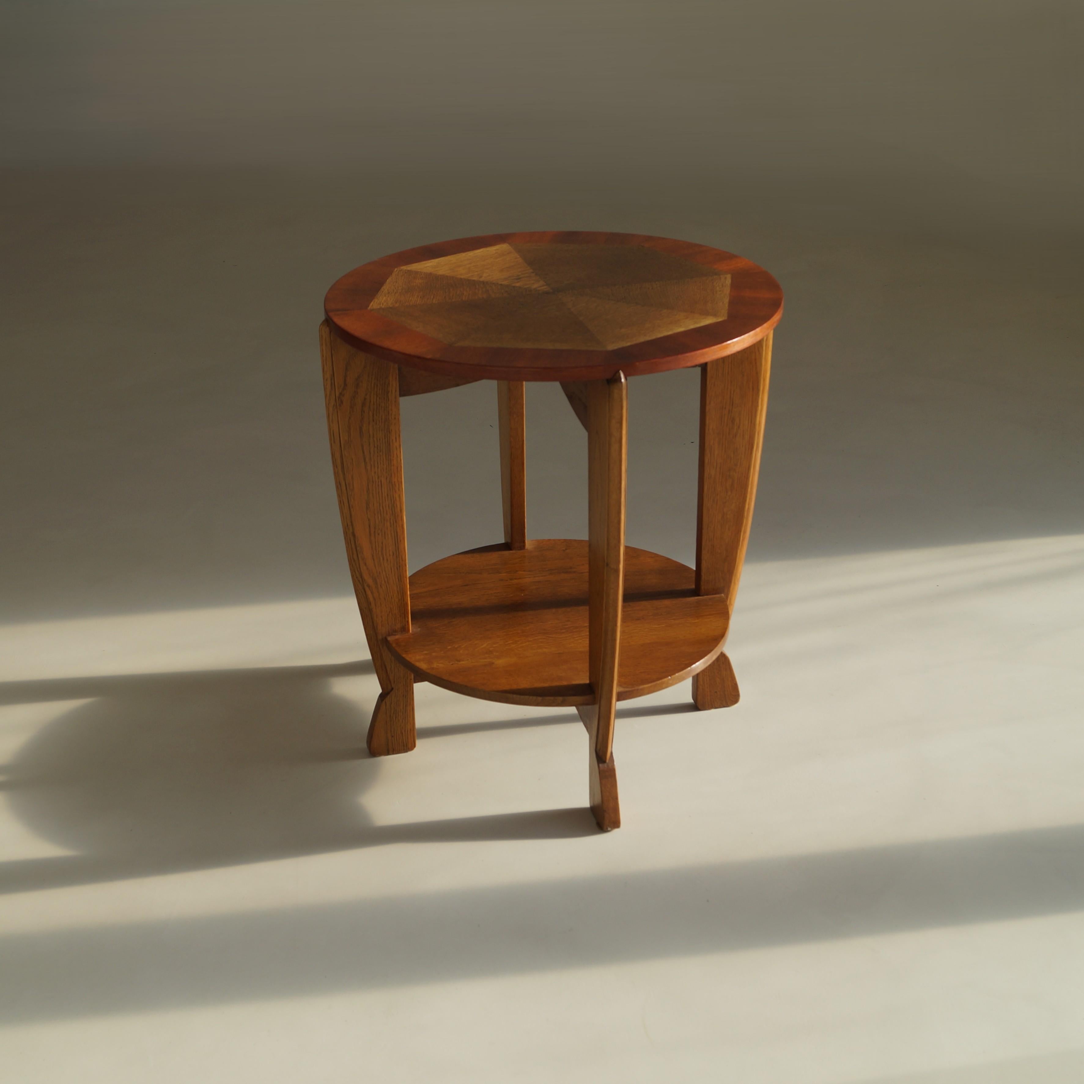 Table d'appoint Art déco néerlandaise par P.E.L. Izeren pour Genneper Molen, années 1920 en vente 2
