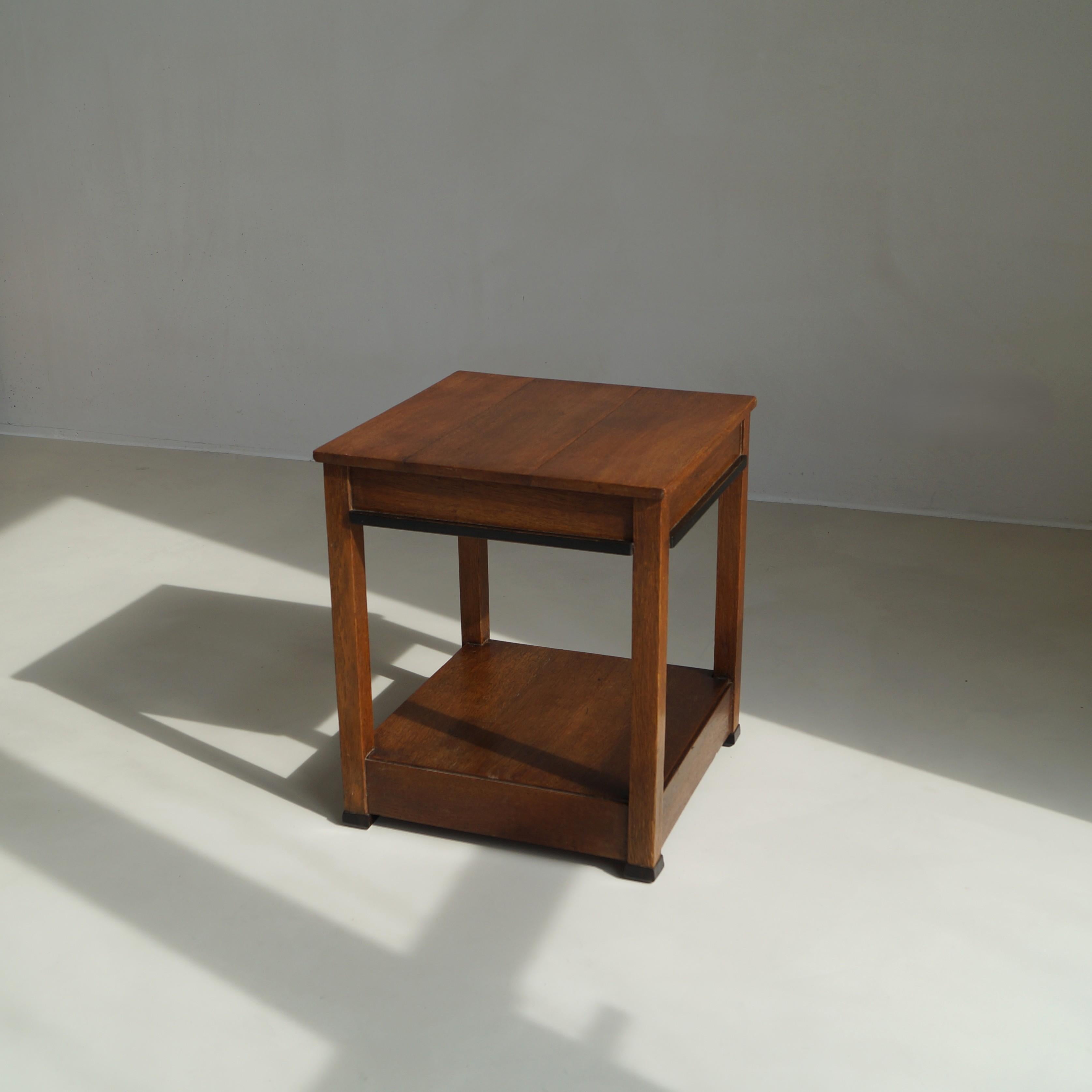 Niederländischer quadratischer Beistelltisch im Art déco-Stil, L.O.V. Oosterbeek zugeschrieben, 1920er Jahre im Angebot 6